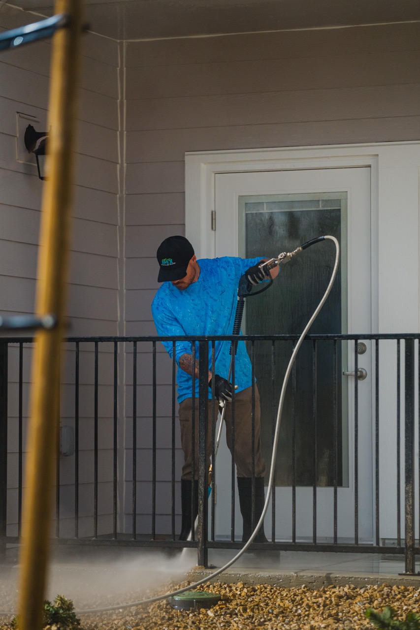 Patio Pressure Washing for Restaurants and Outdoor Seating Areas