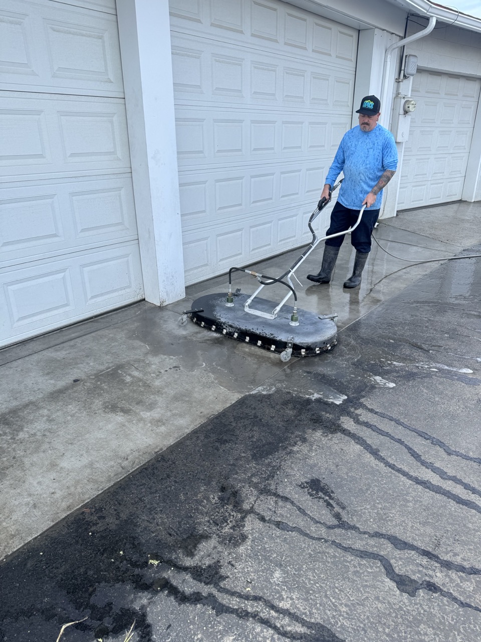 Concrete Driveway Cleaning and Brightening in Visalia, CA