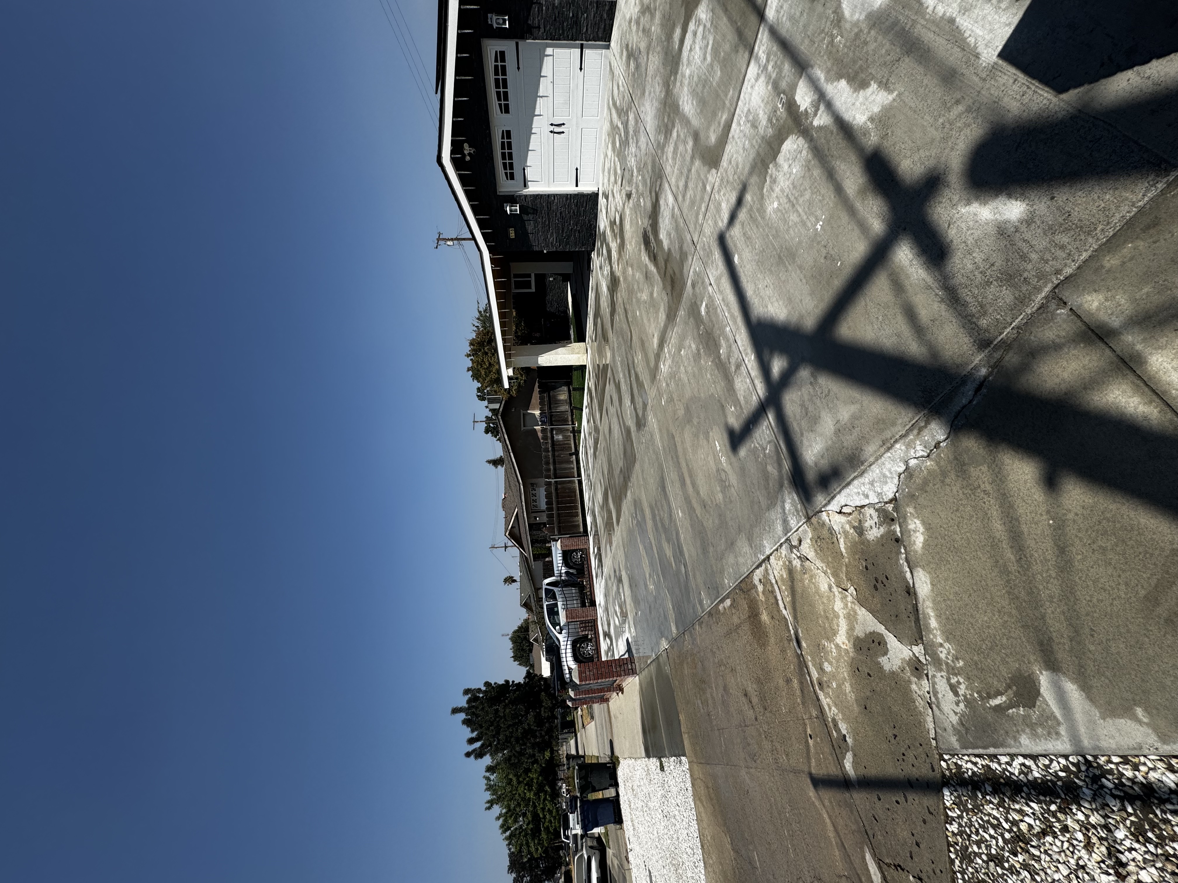 Bring Your Driveway Back to Life Cleaning in Visalia, CA
