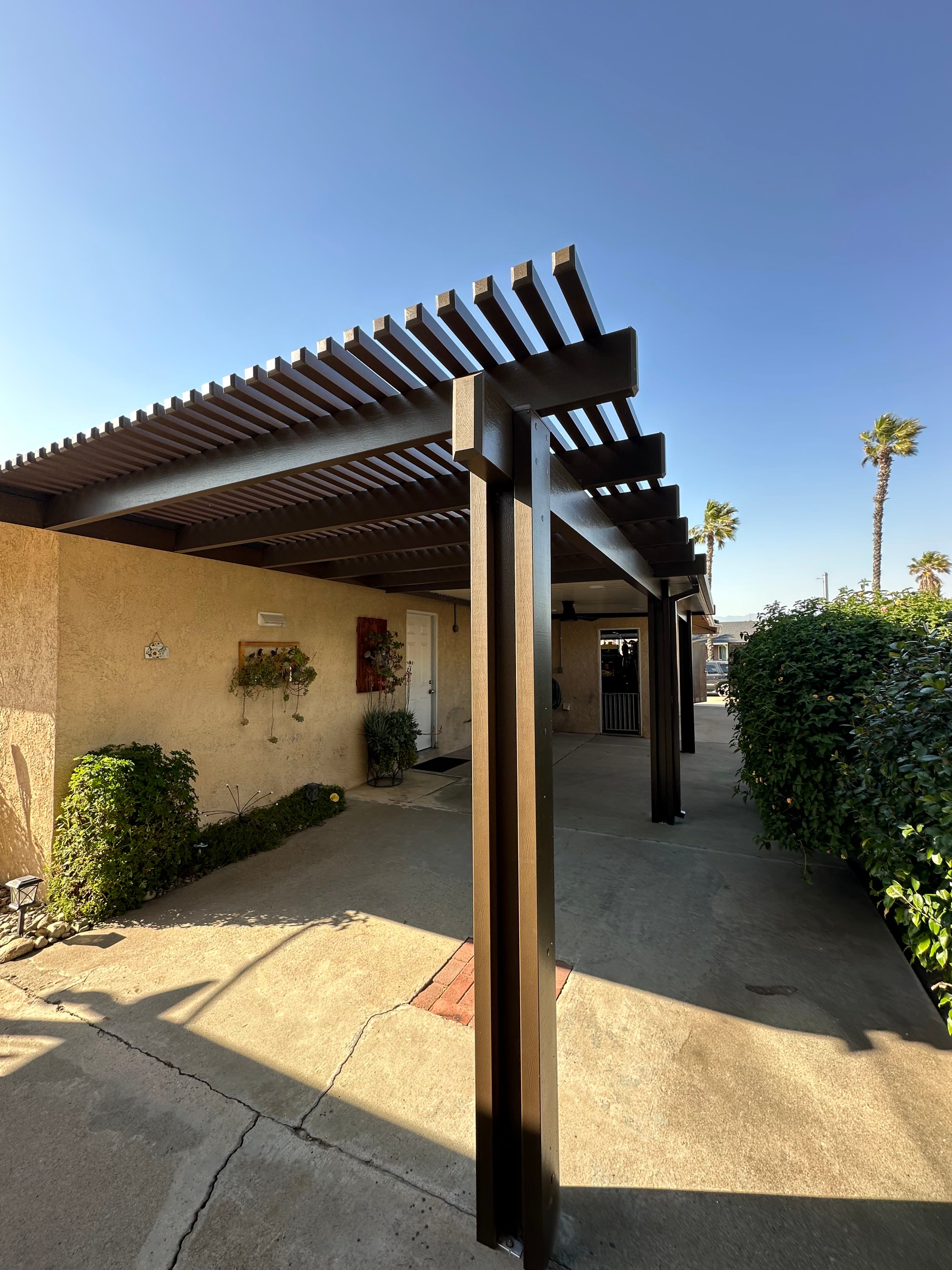 Custom Lattice Installation