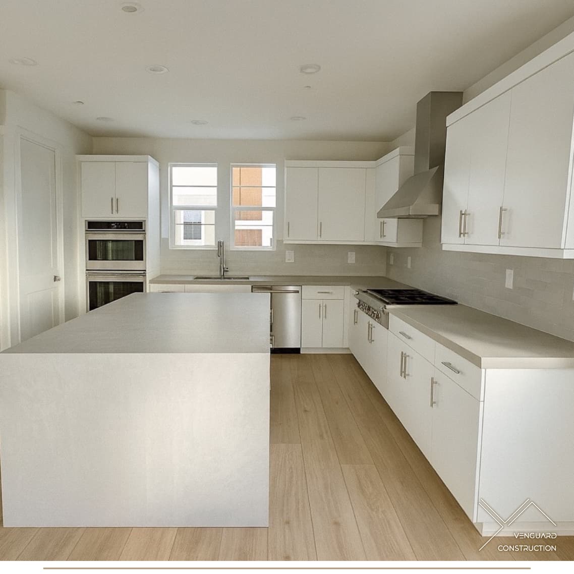 Interior Kitchen 9