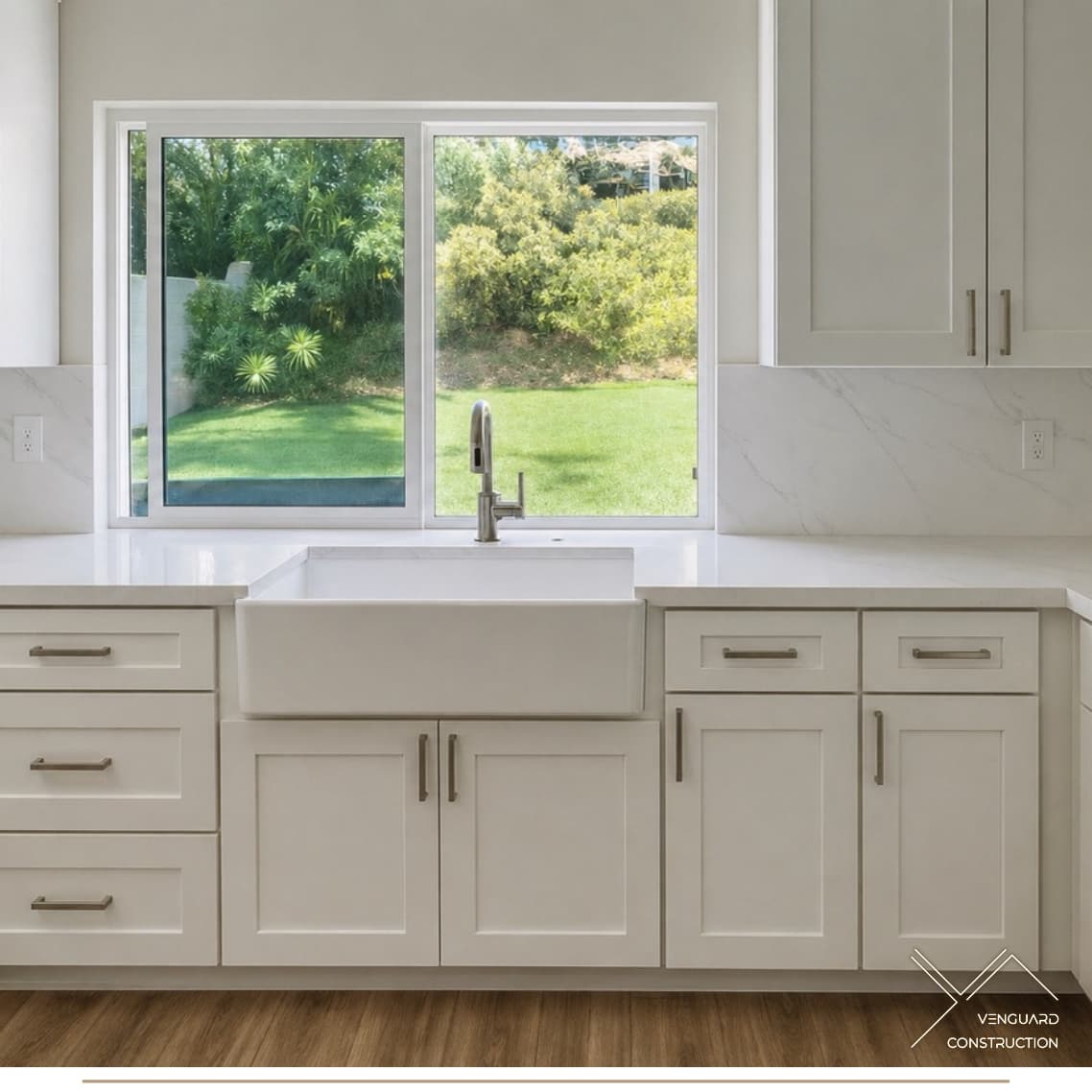 Interior Kitchen 13