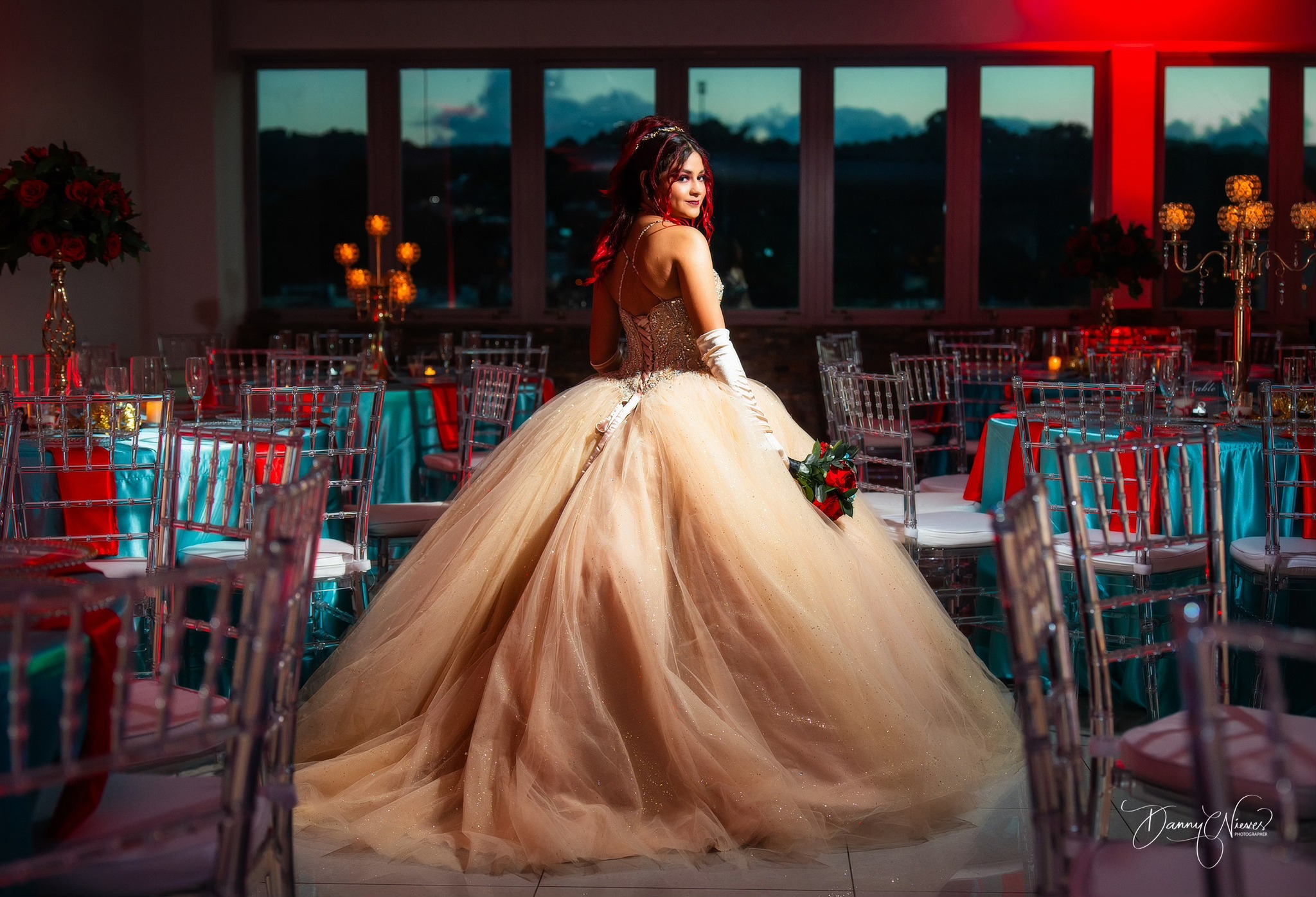 Quinceañera salón rojo