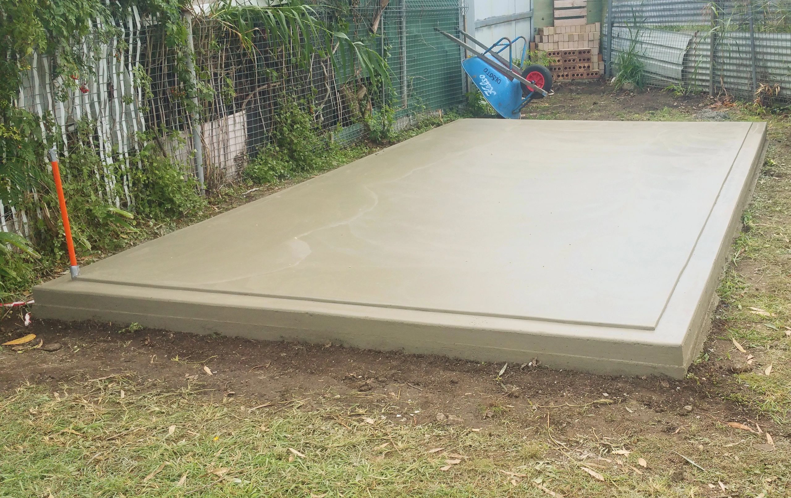 Concrete shed slab reinforced Sunshine Coast — reinforced garden shed slab Sunshine Coast