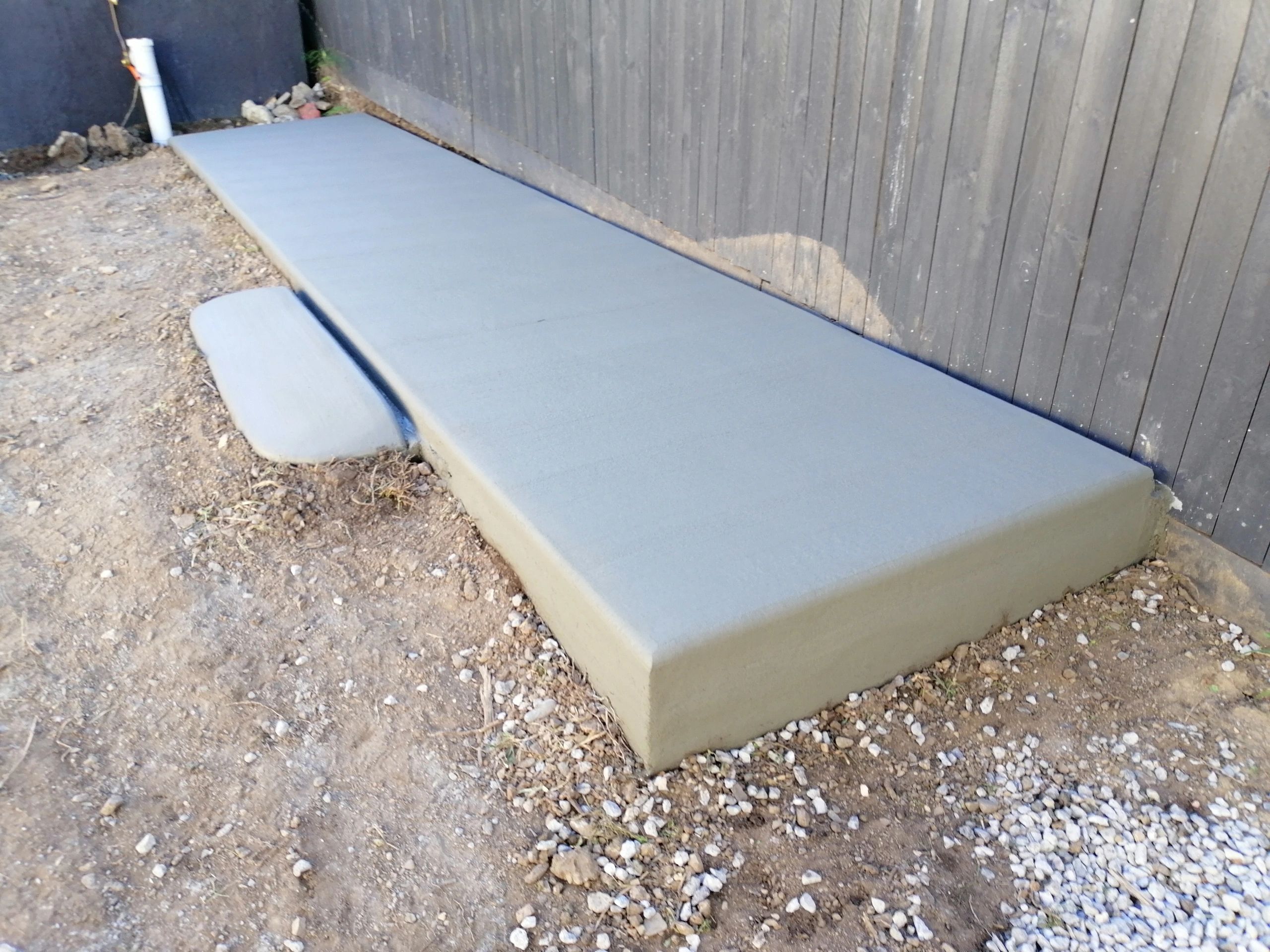 Concrete patio and footpath Sunshine Coast — neat edges concrete patio footpath Sunshine Coast