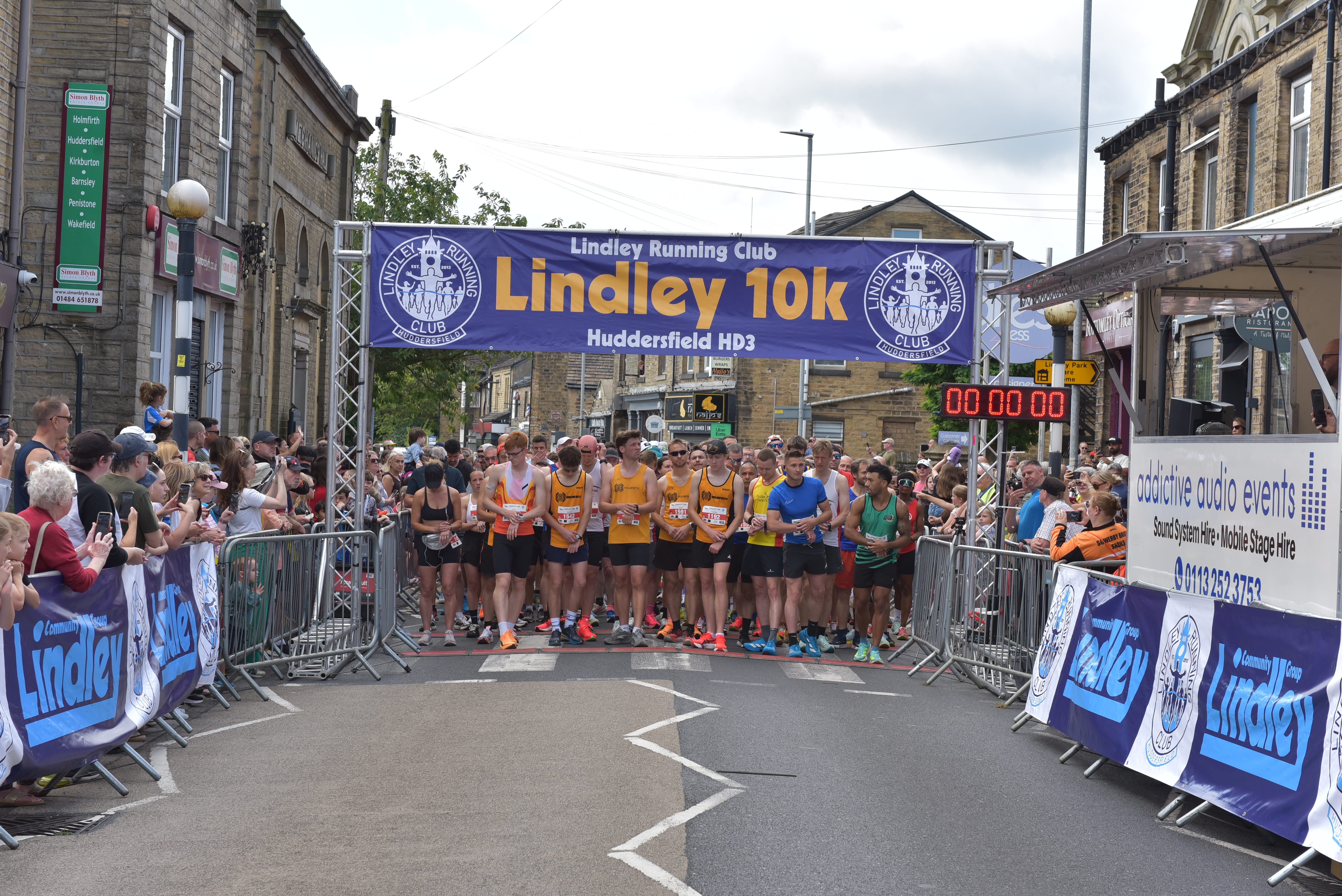 Lindley 10K Start Line
