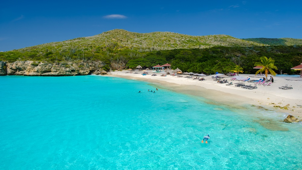 Playa tropical de Curazao en el mar Caribe