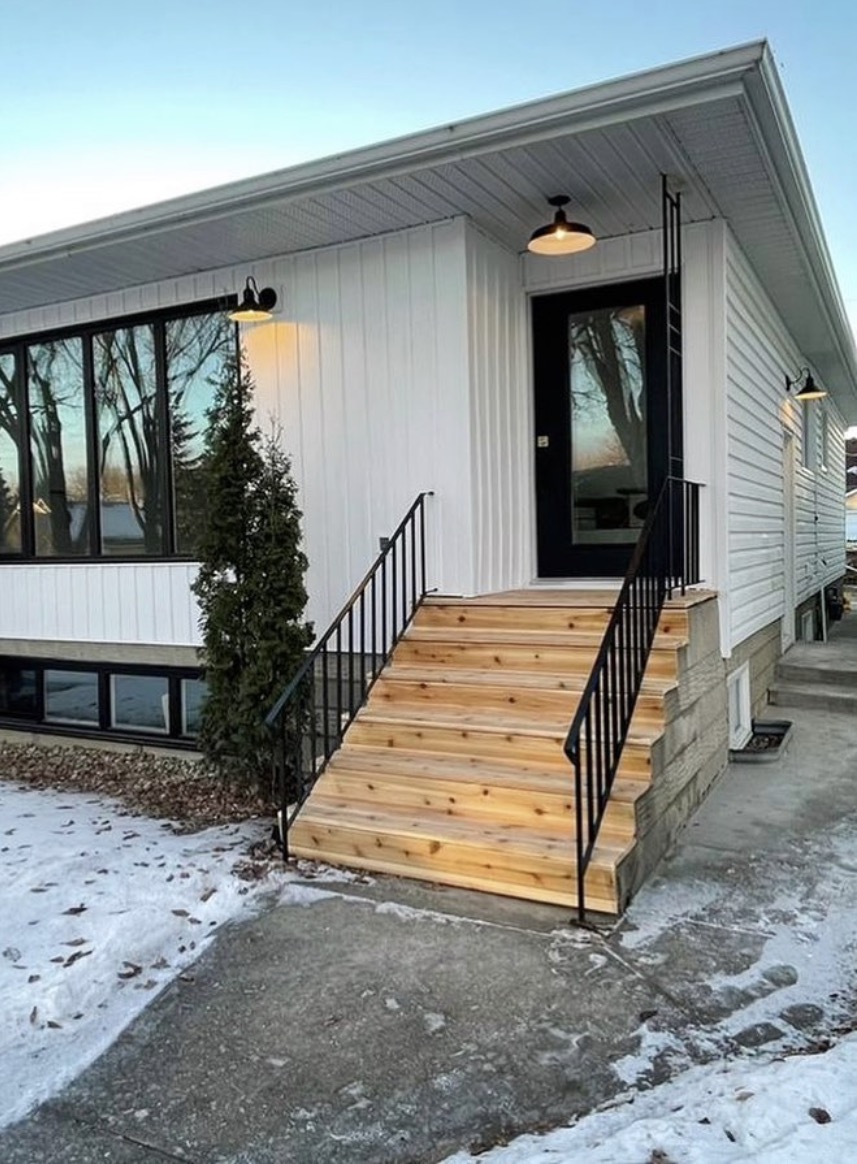 Outdoor Stair Railing