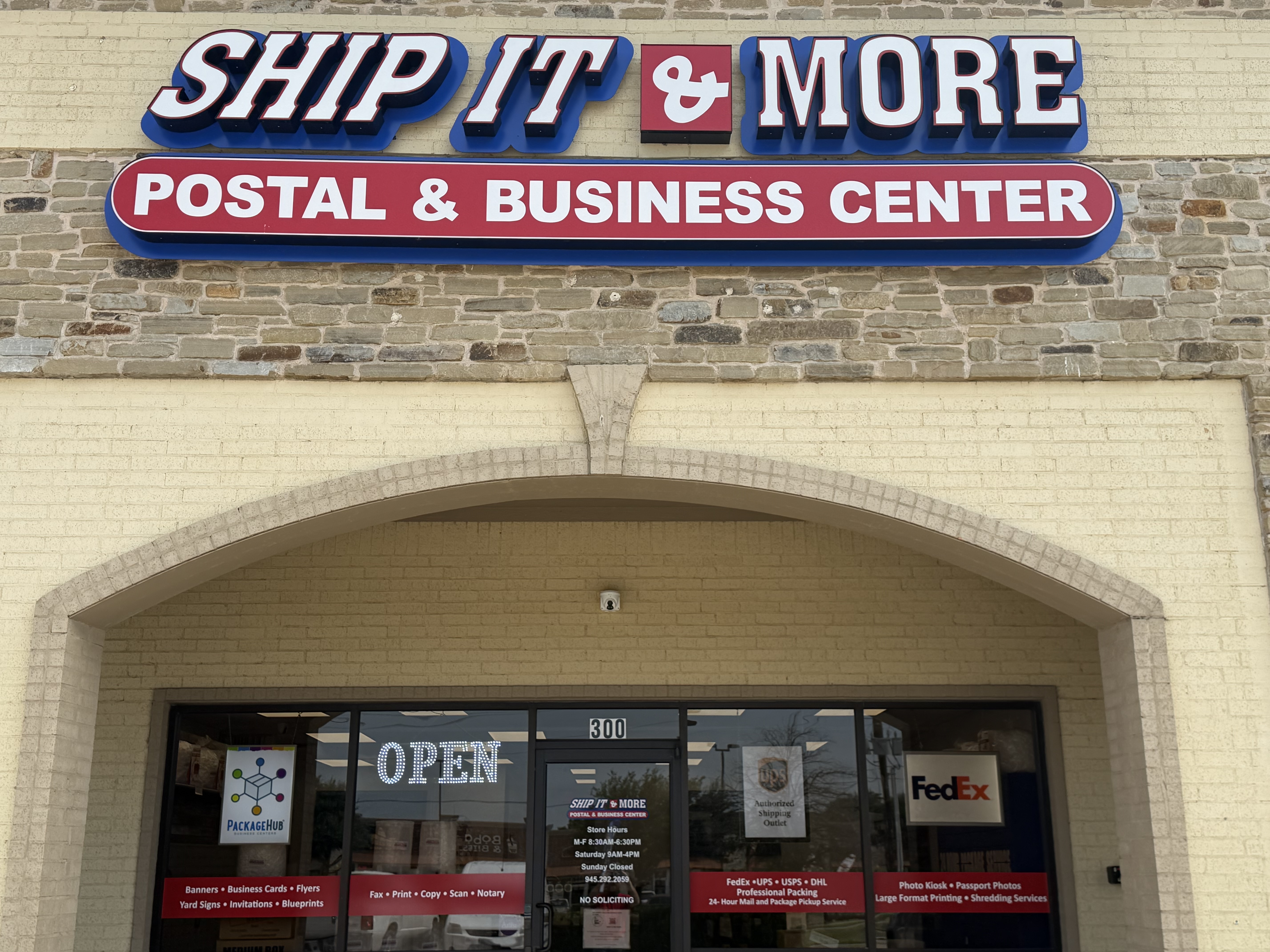 Ship It & More Anna storefront