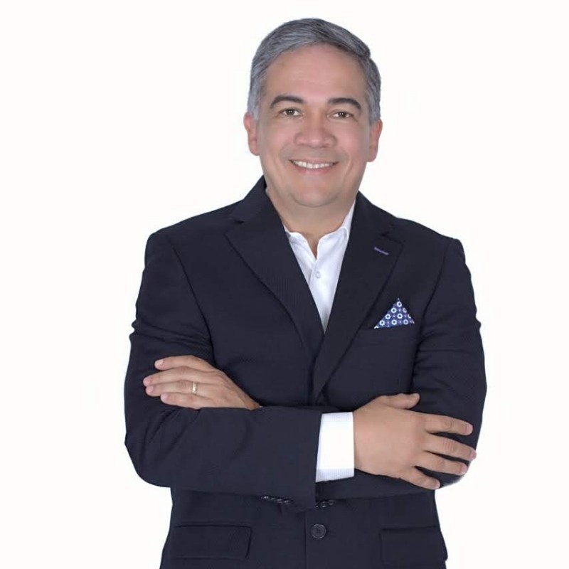 Luis Zelaya - Coach de Finanzas para Parejas