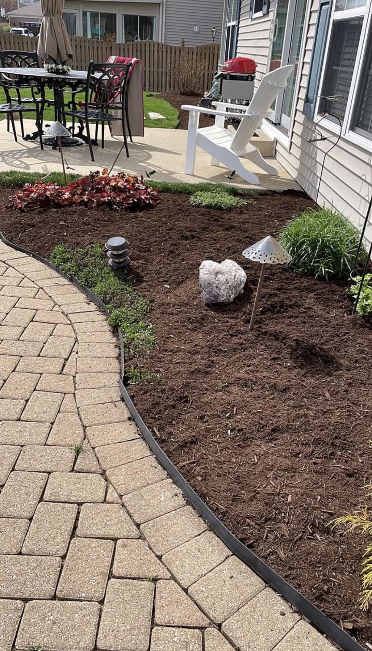 Professional mulch installation service