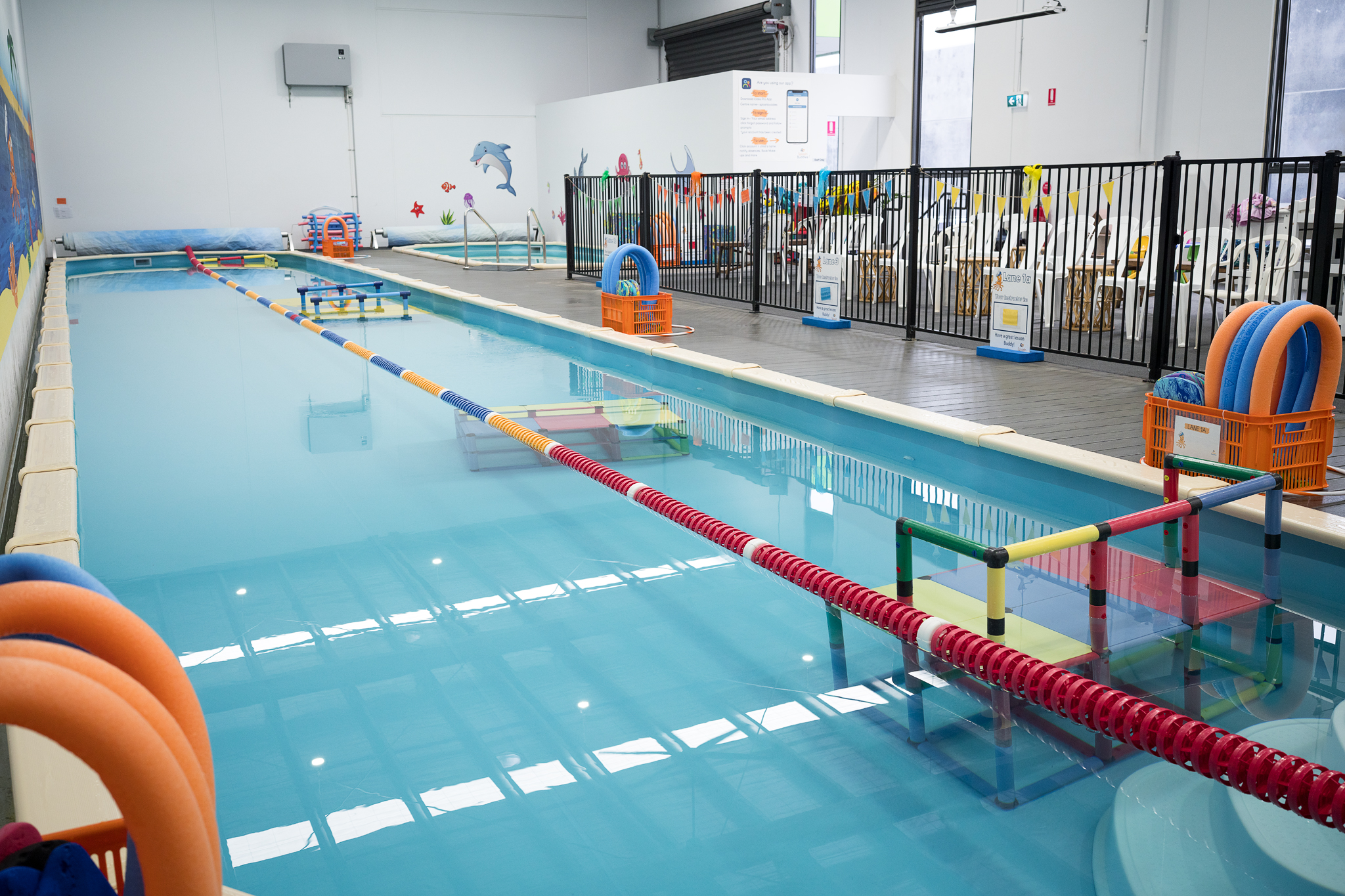 Splash Buddies learn to swim pool