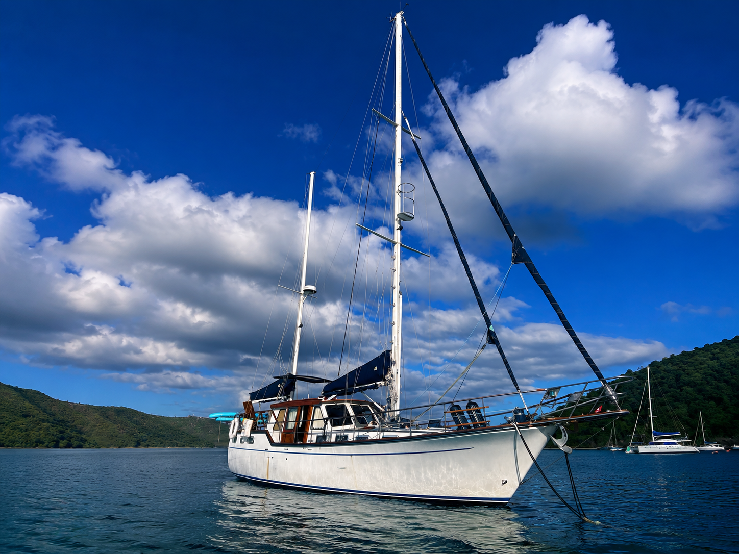 Justin's sailboat, the mobile office anchored in the USVI