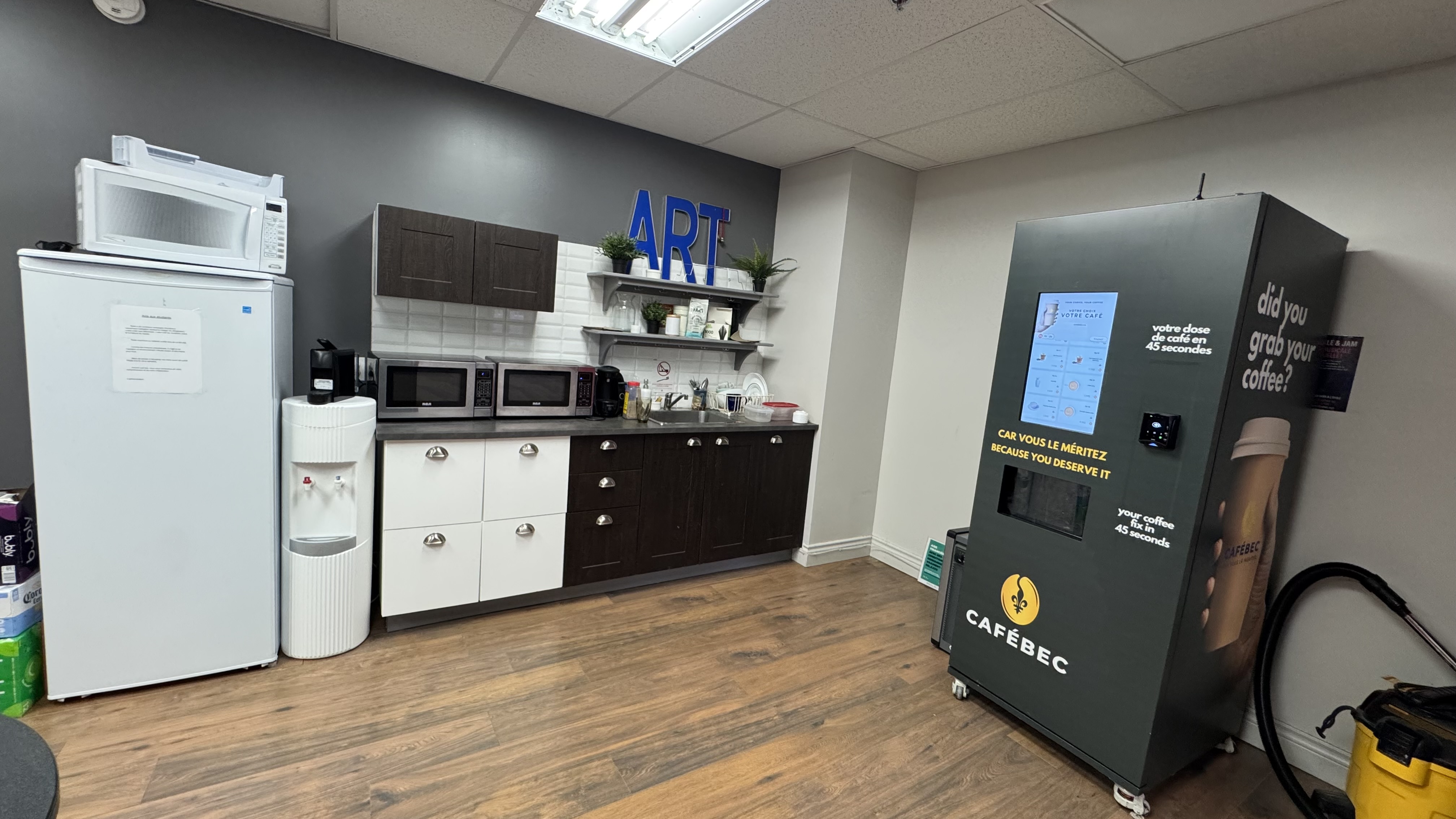Musitechnic audio engineering school Montreal classroom and college facility 5