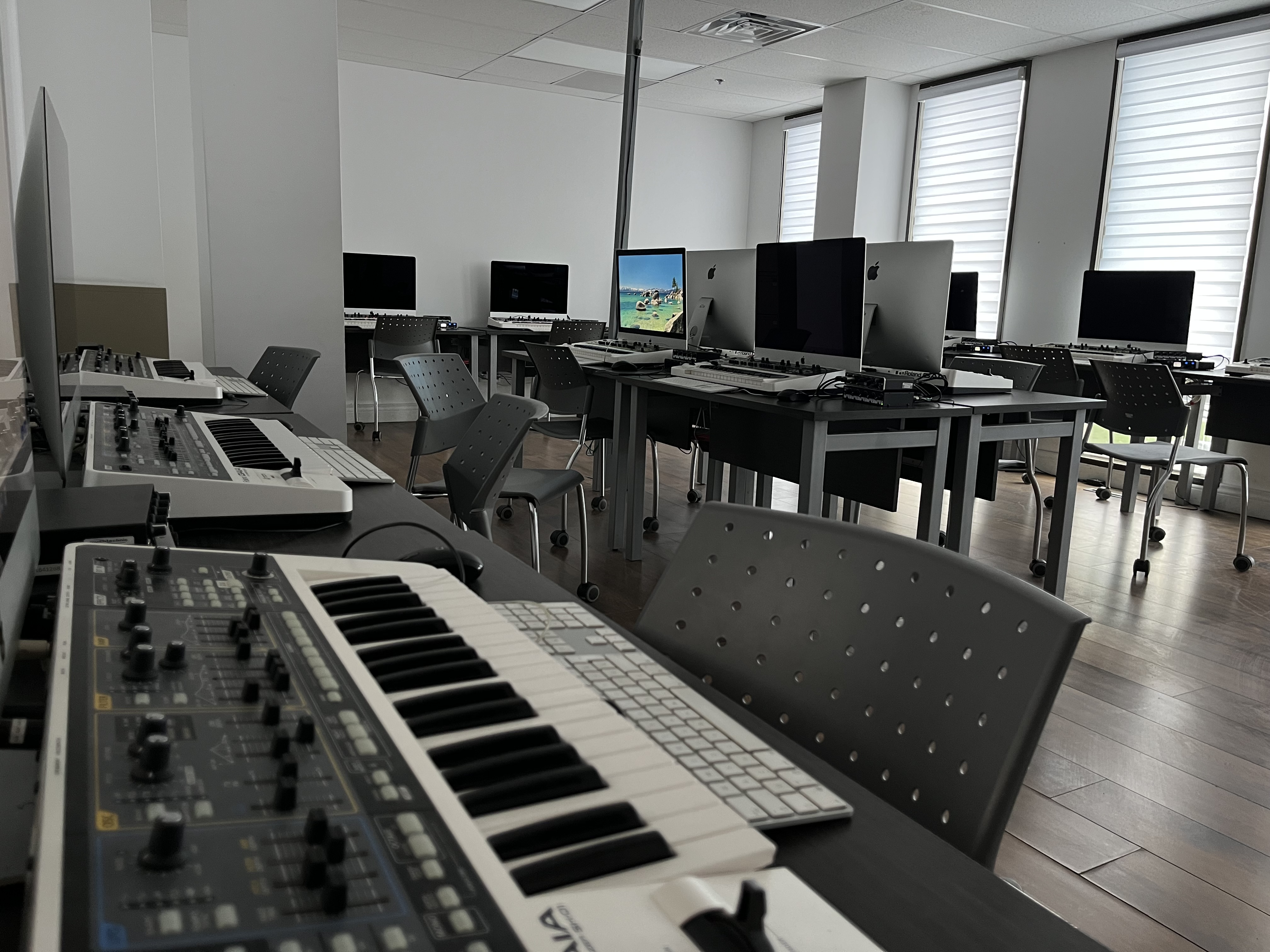 Musitechnic audio engineering school Montreal classroom and college facility 13