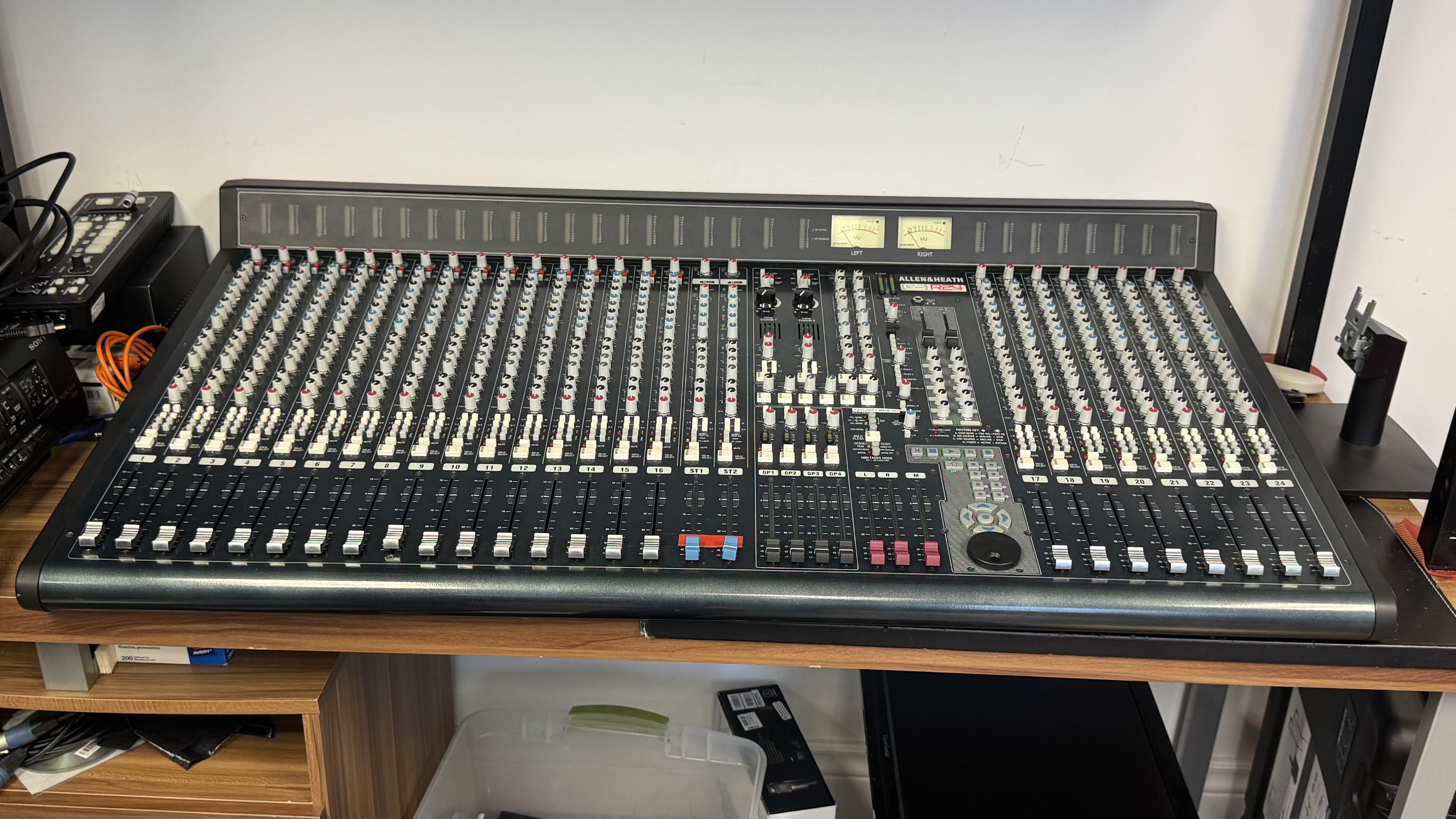 Musitechnic professional recording studio and audio equipment 22