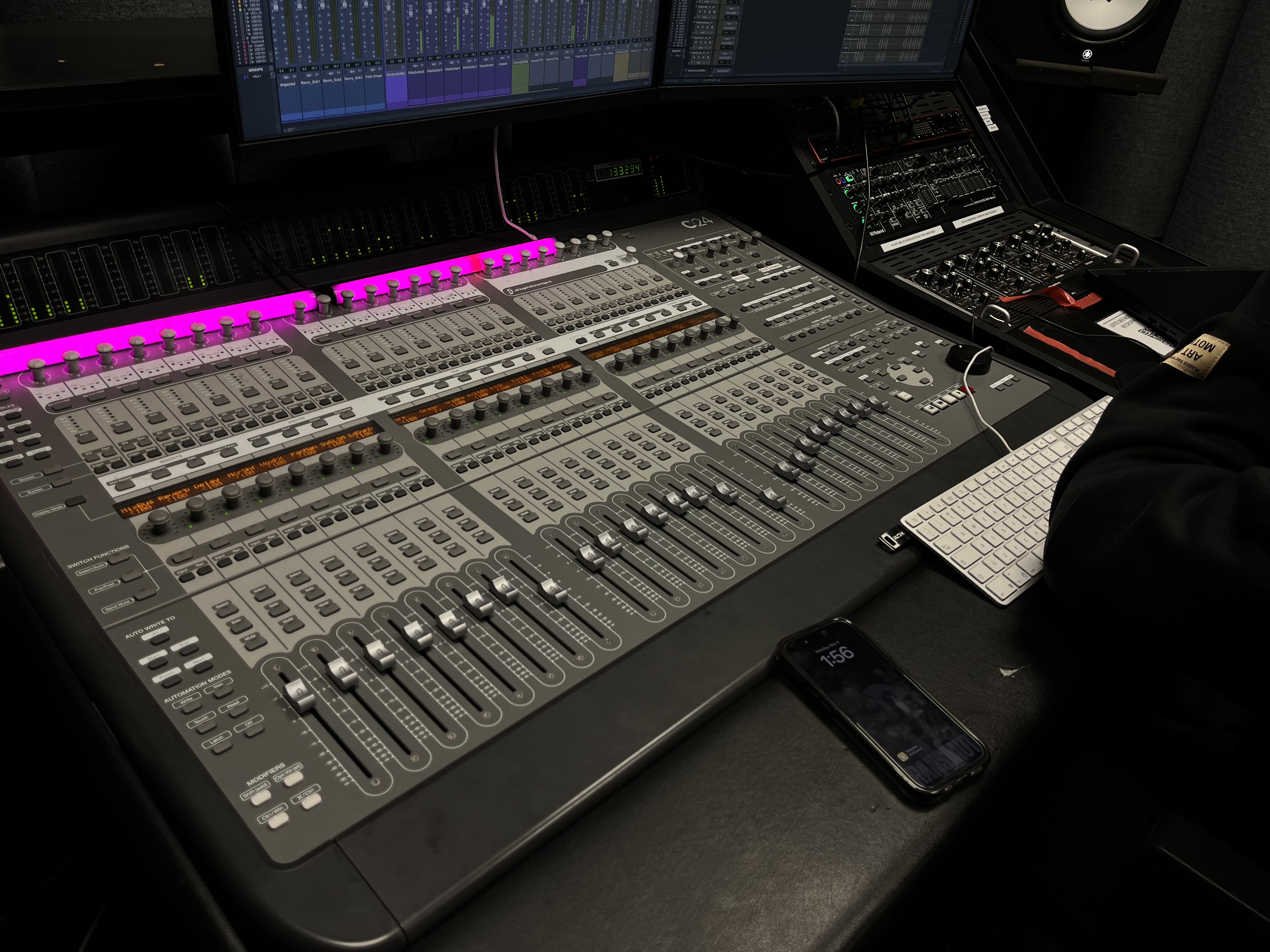 Musitechnic professional recording studio and audio equipment 9