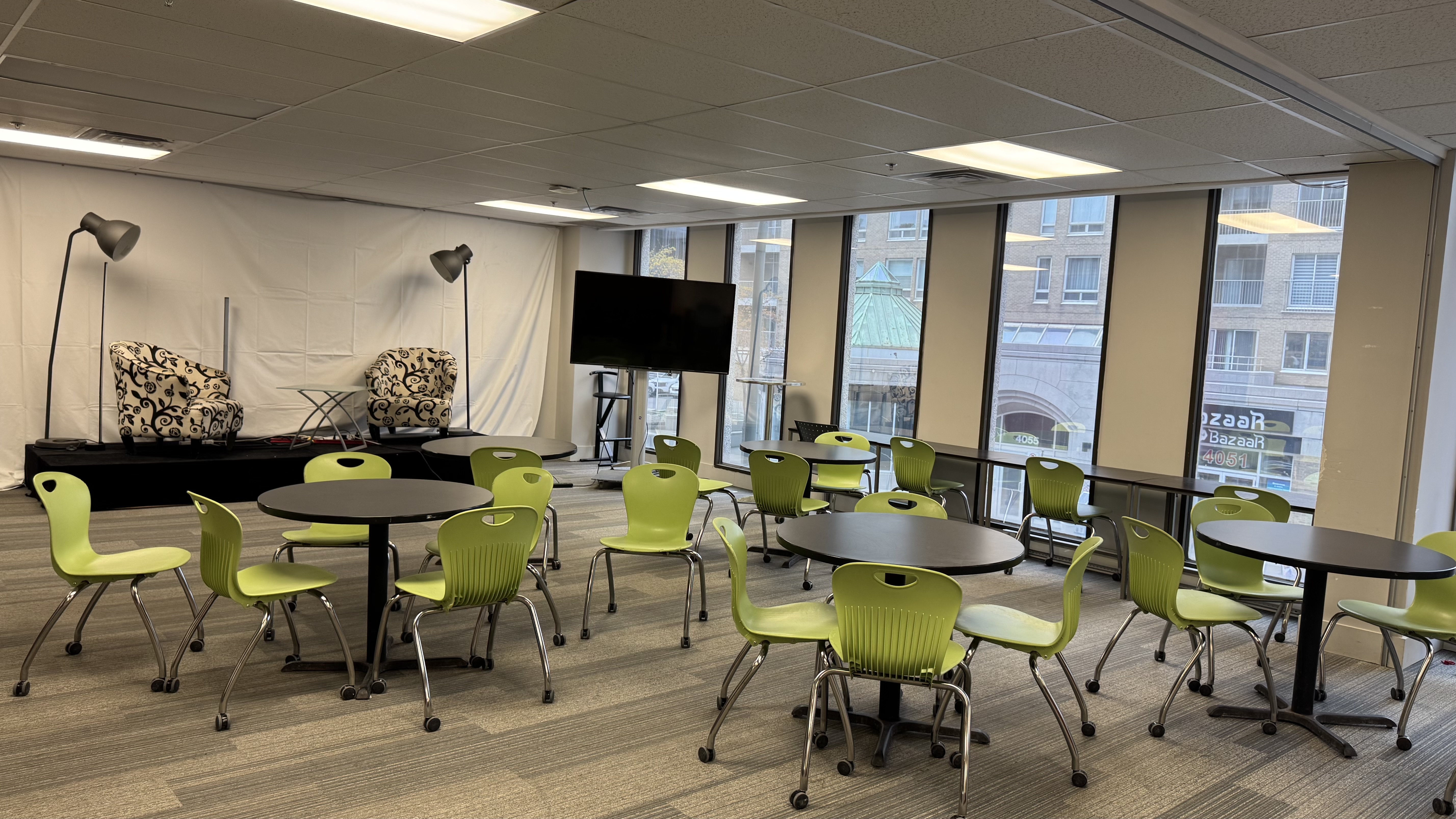 Musitechnic audio engineering school Montreal classroom and college facility 4