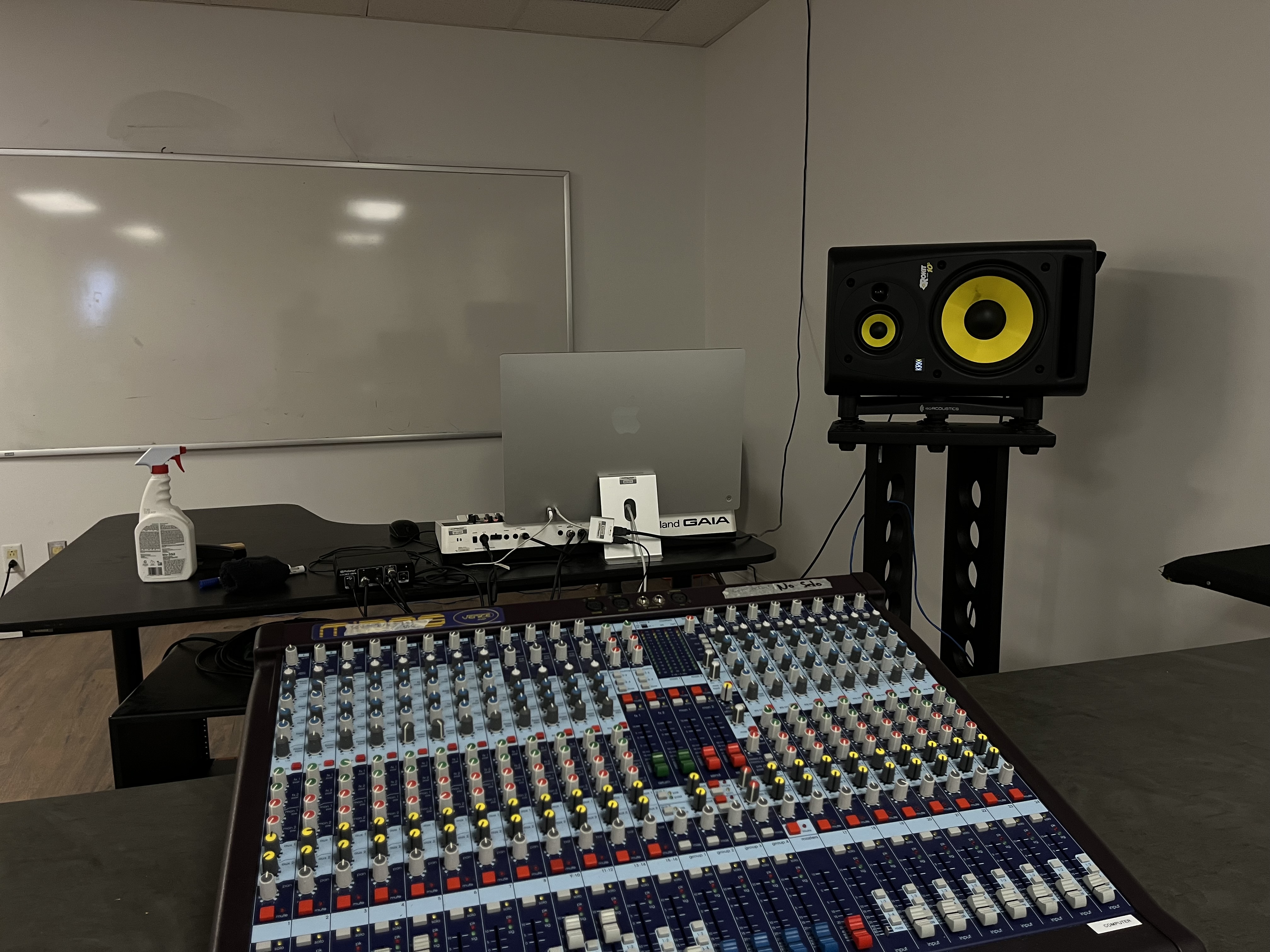 Musitechnic professional recording studio and audio equipment 17