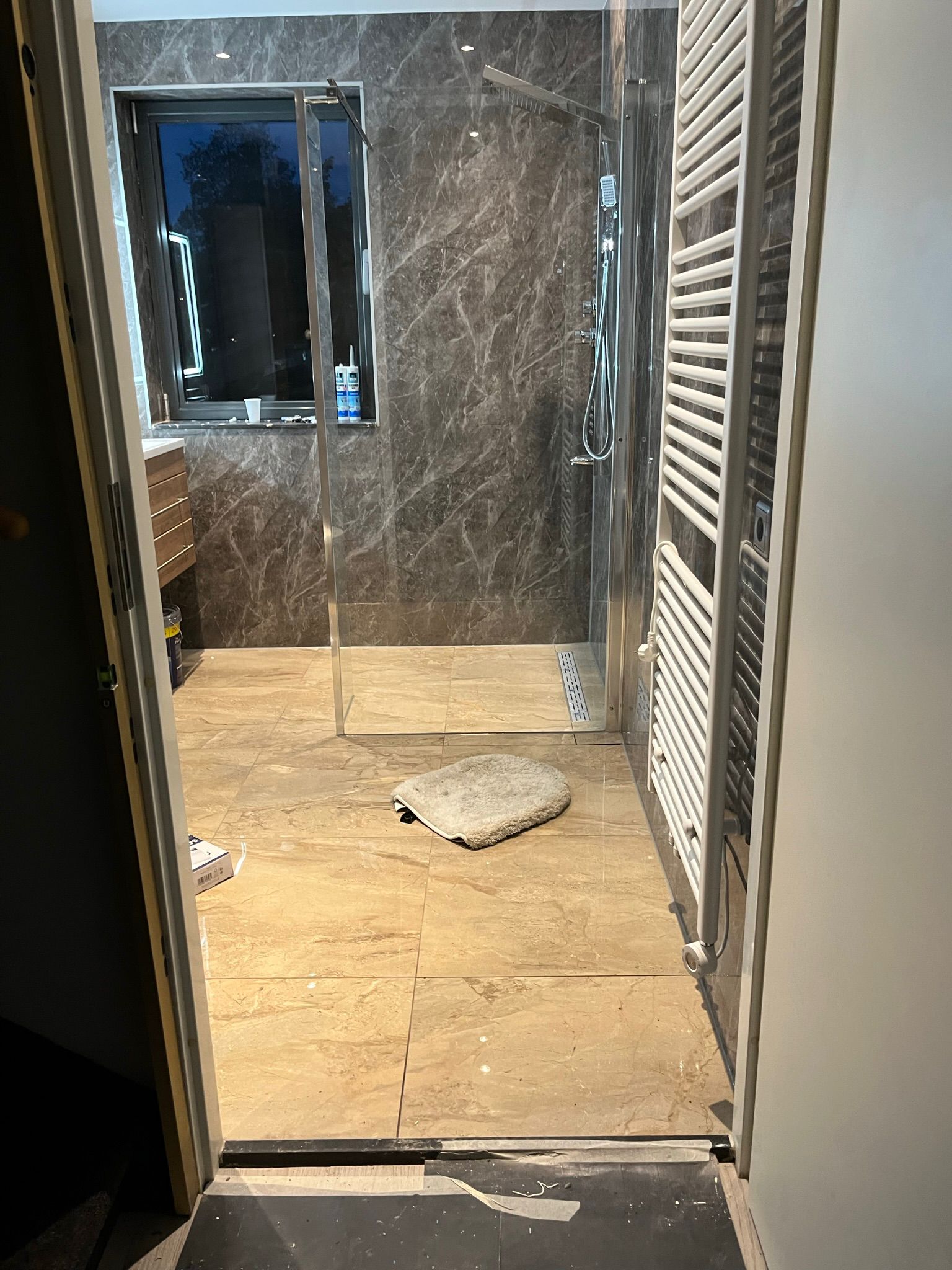 Badkamer renovatie en inloopdouche Den Haag