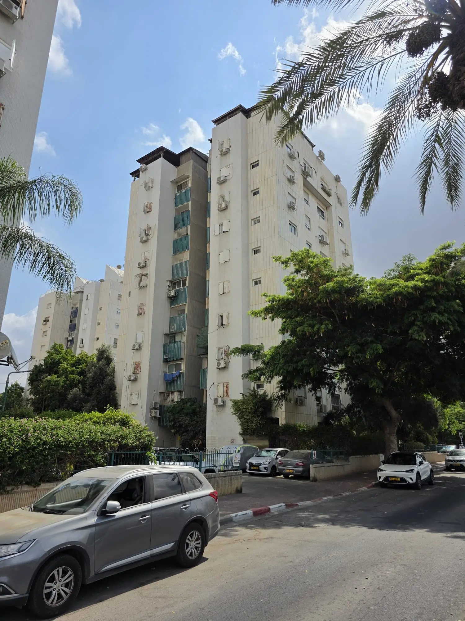 בניין מגורים גני אביב לוד תמונה 3