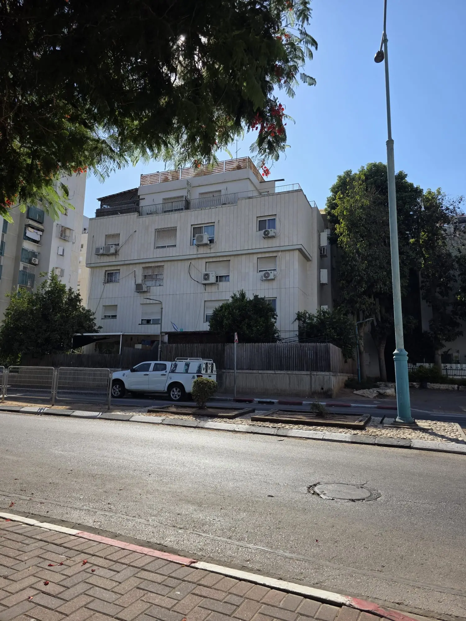 בניין מגורים גני אביב לוד תמונה 1