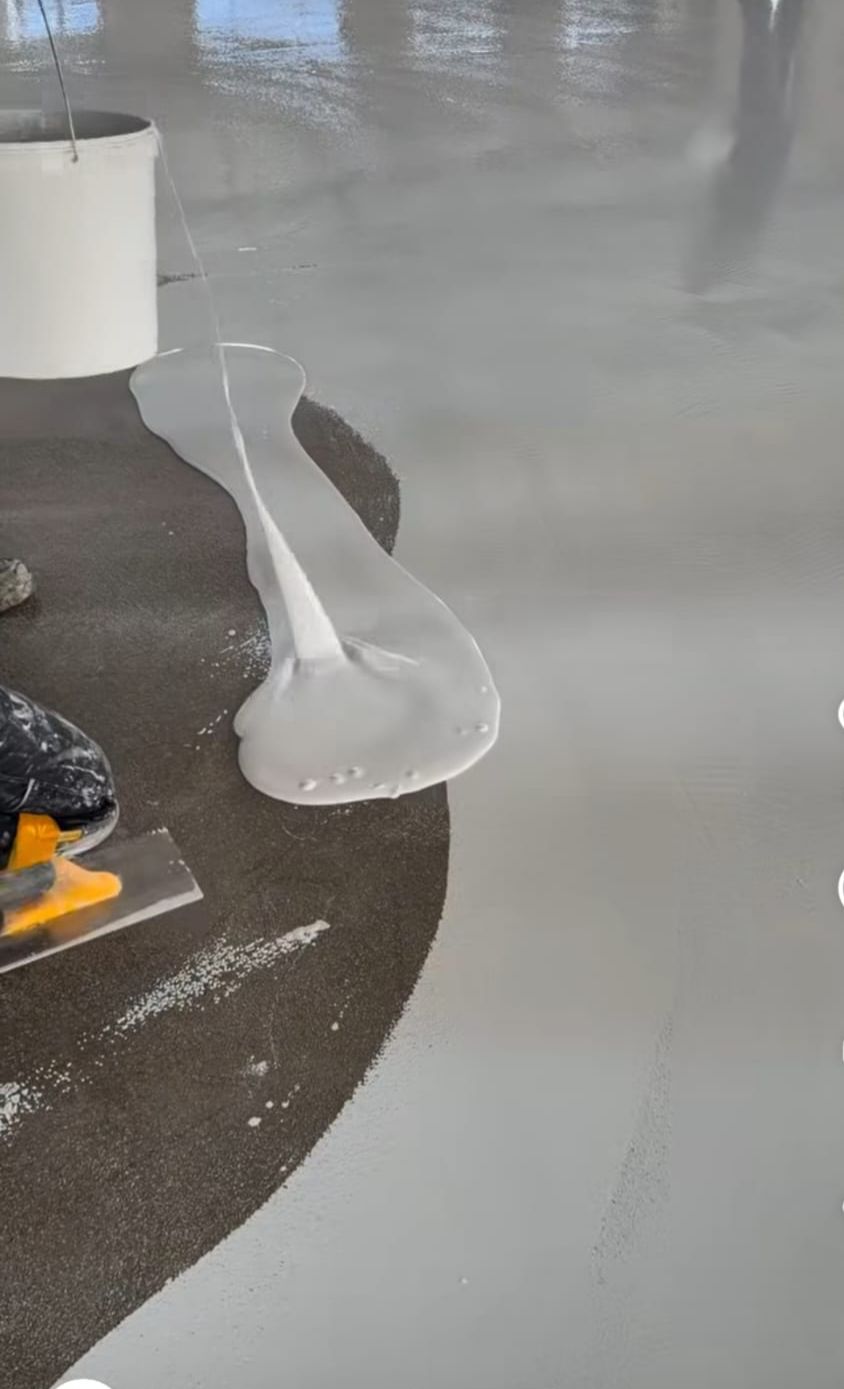 Pouring Polyaspartic Floor Coating