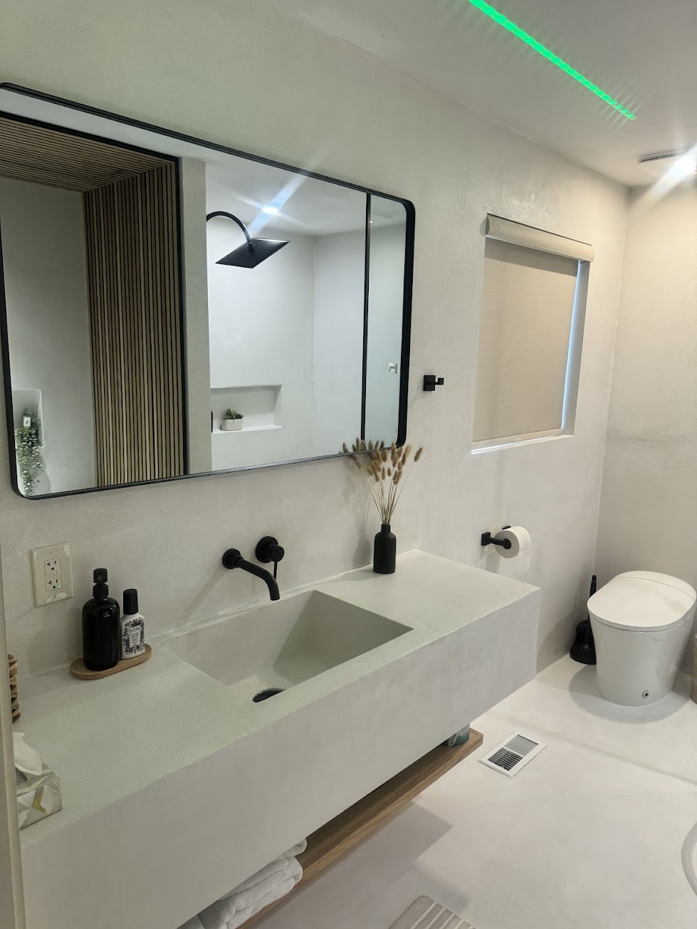 Modern Bathroom Vanity