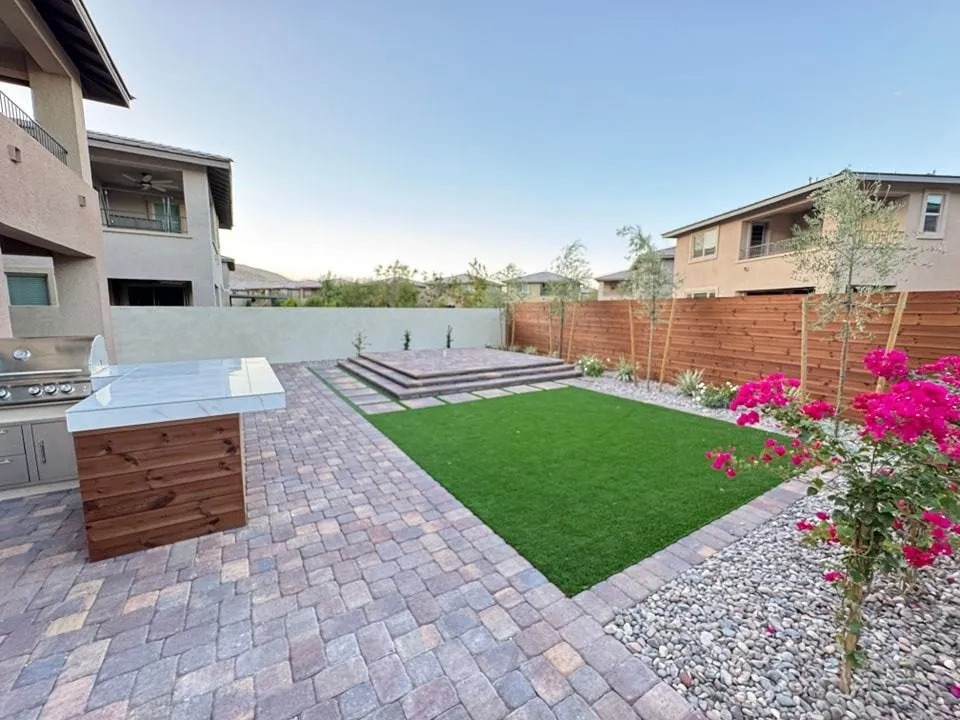 Outdoor Kitchen & Turf