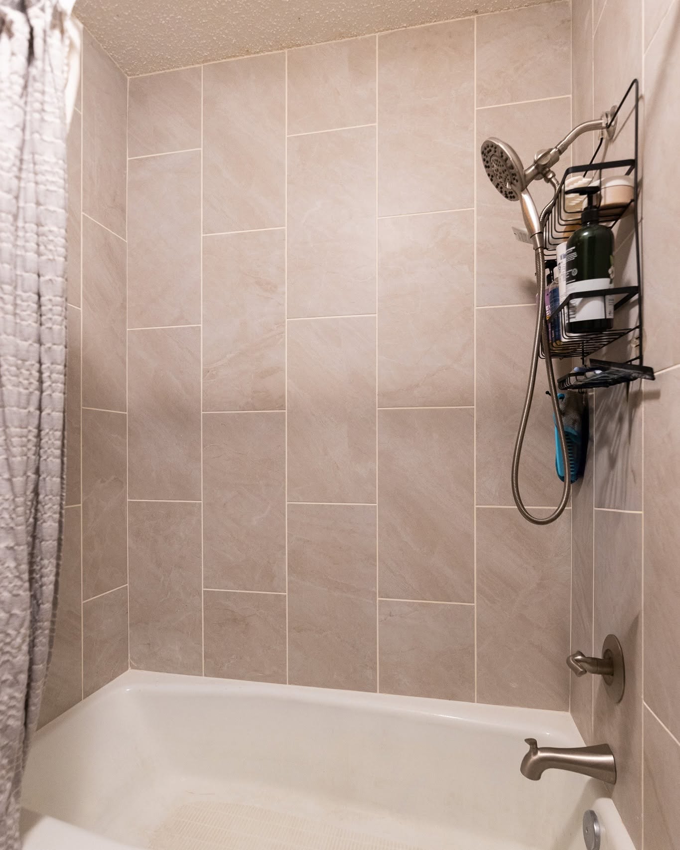 Vertical Large-Format Stone Tile Shower