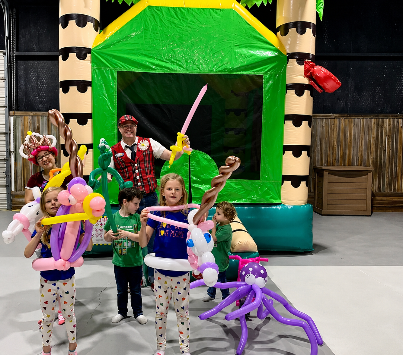 Kids with balloon animals