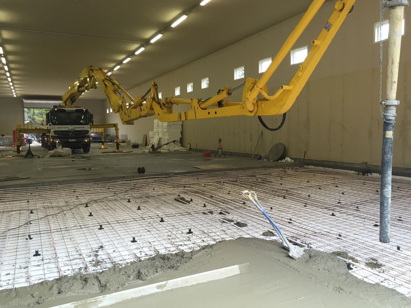 Hallikone ahtaisiin kohteisiin — betoninpumppauspalvelu Lappeenrannassa