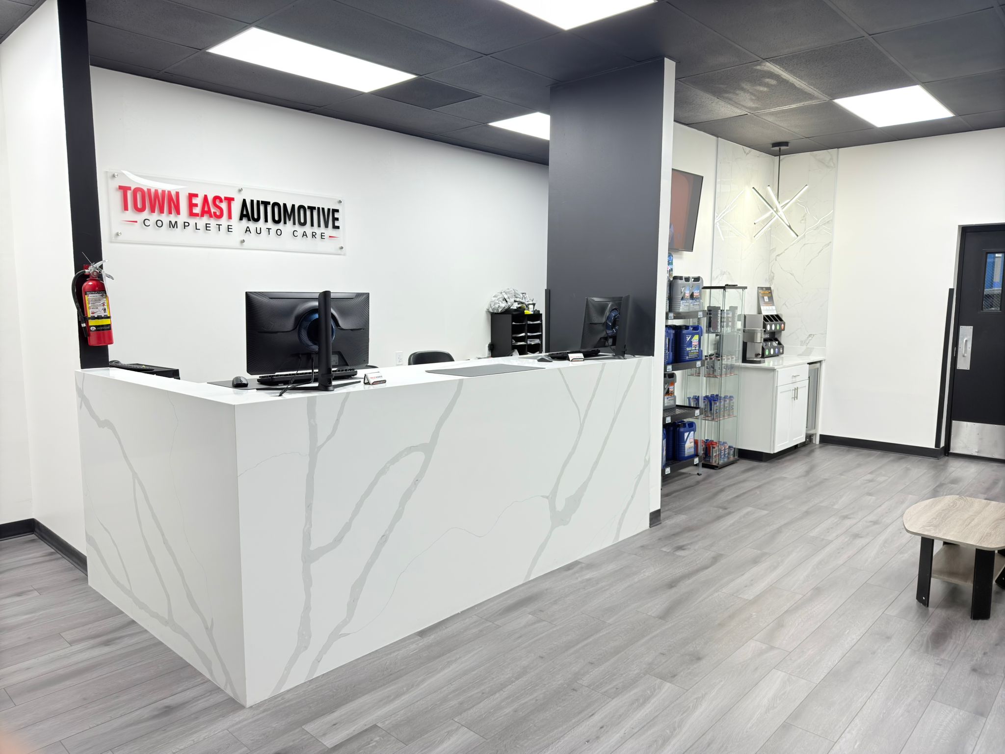 Town East Automotive Front Desk