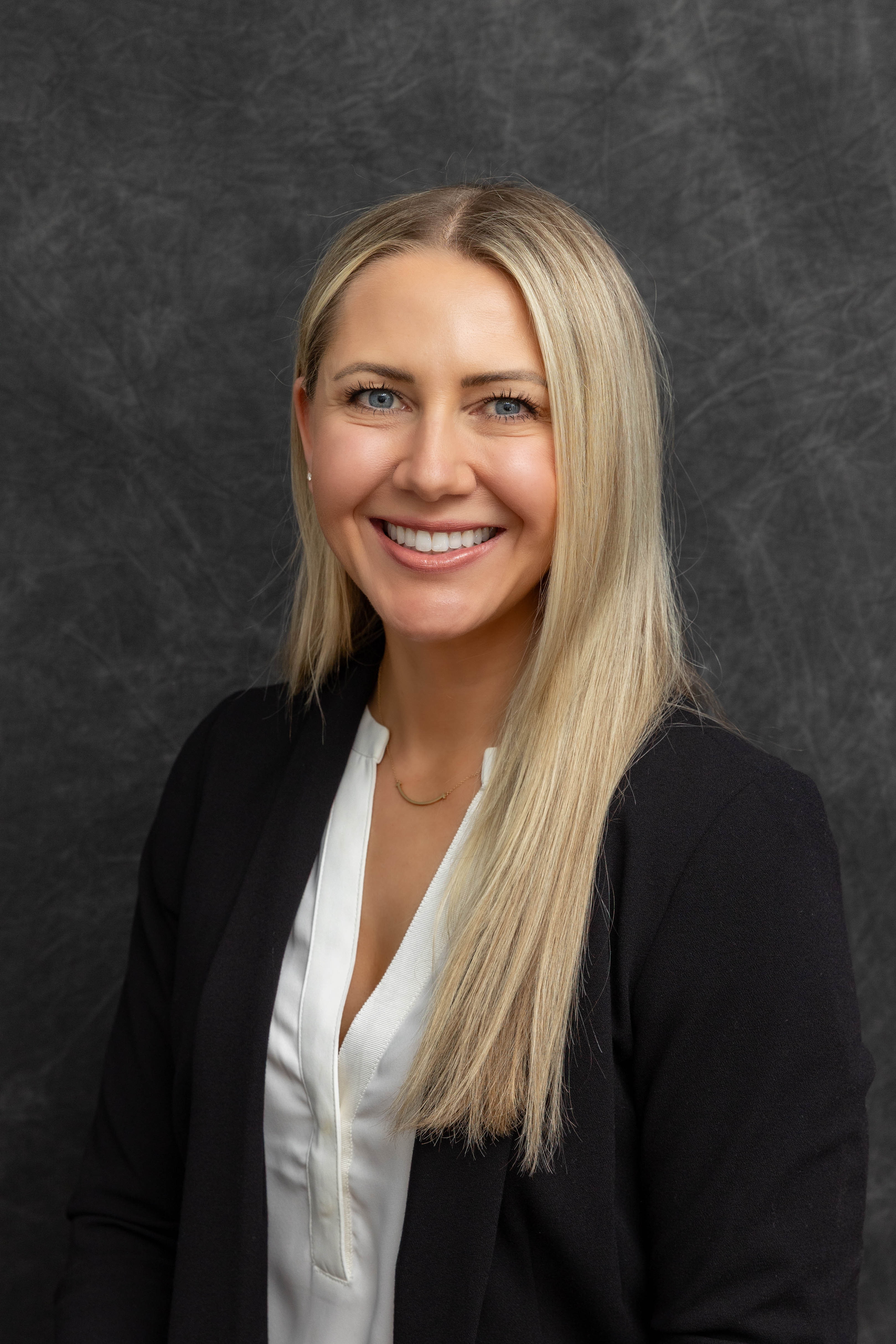 Dr. Jessica Villalobos, DDS