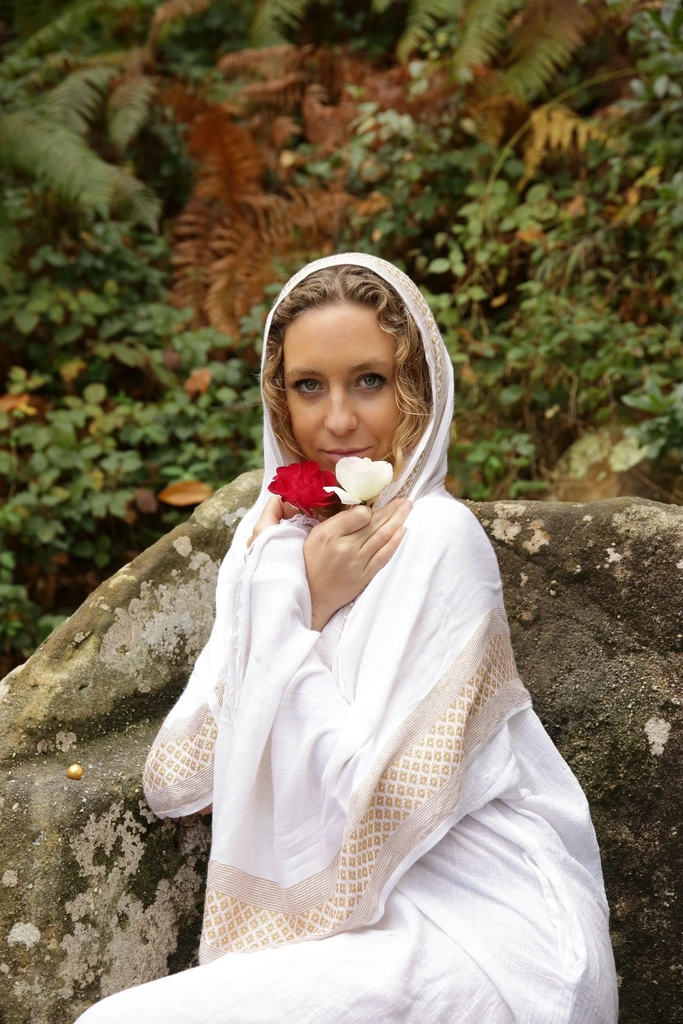 Mari Isis