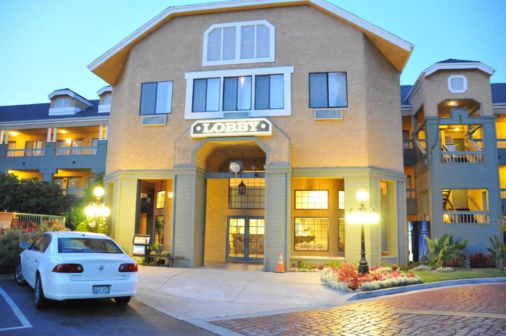 Oak Tree Inn Monrovia