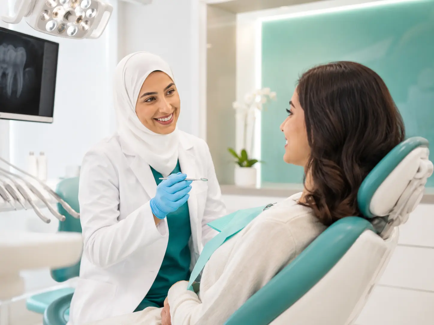 صورة من عيادة طب الأسنان العام في مجمع النخبة