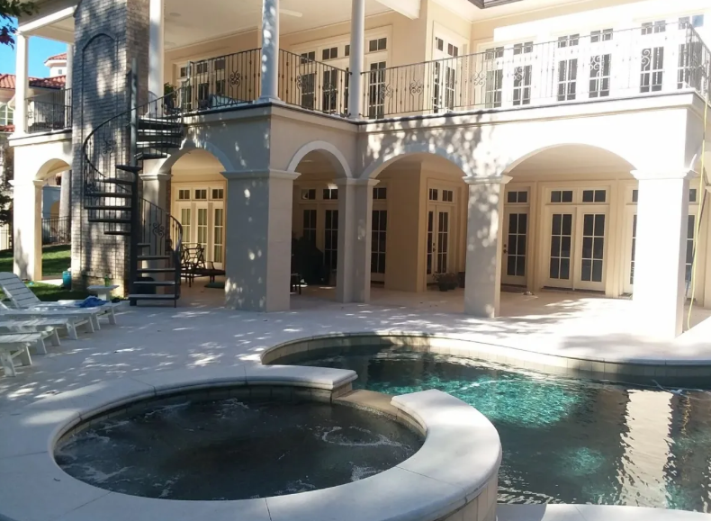 Staircases in Outdoor Spiral Staircase