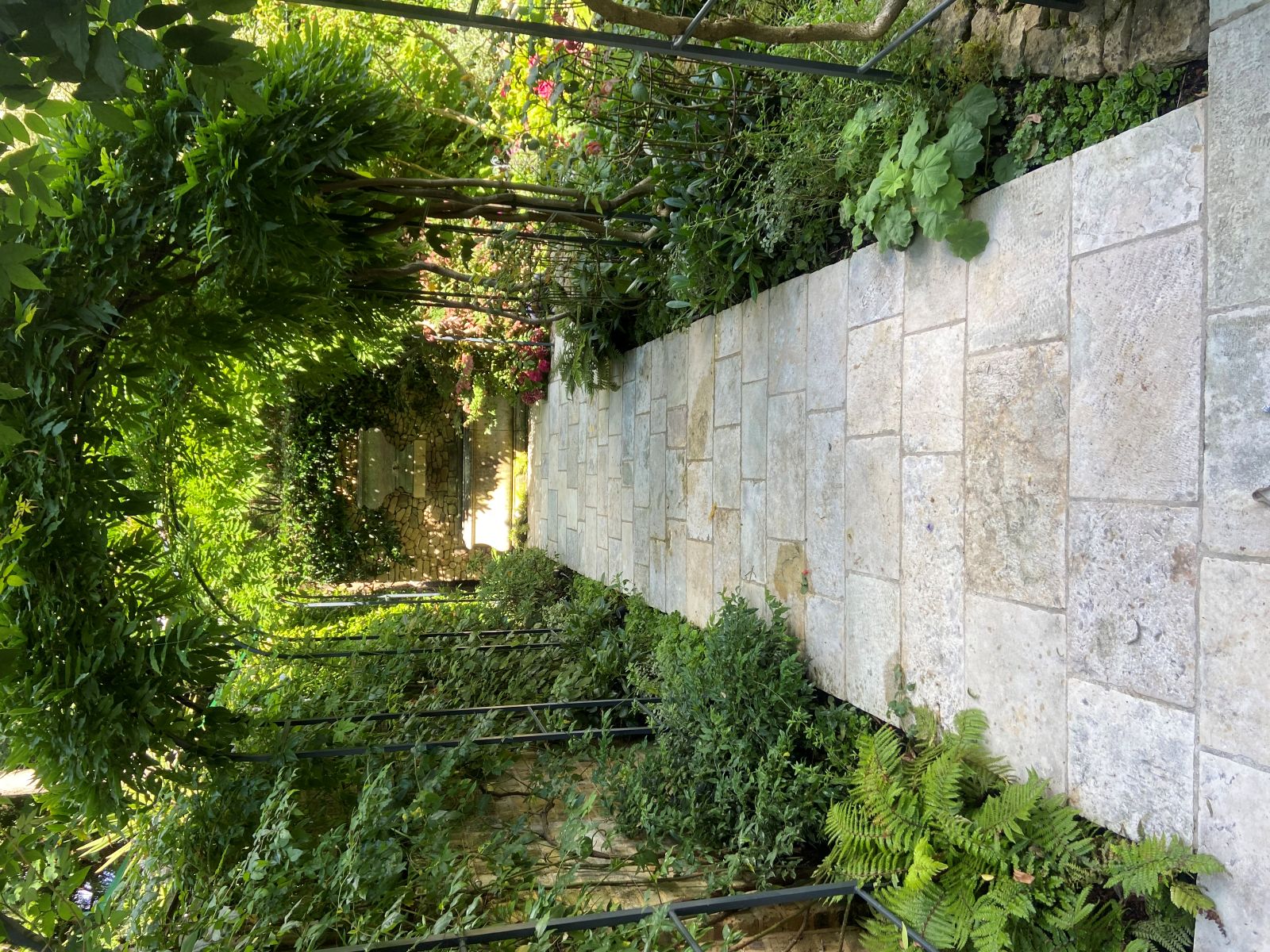 Refined garden pathway