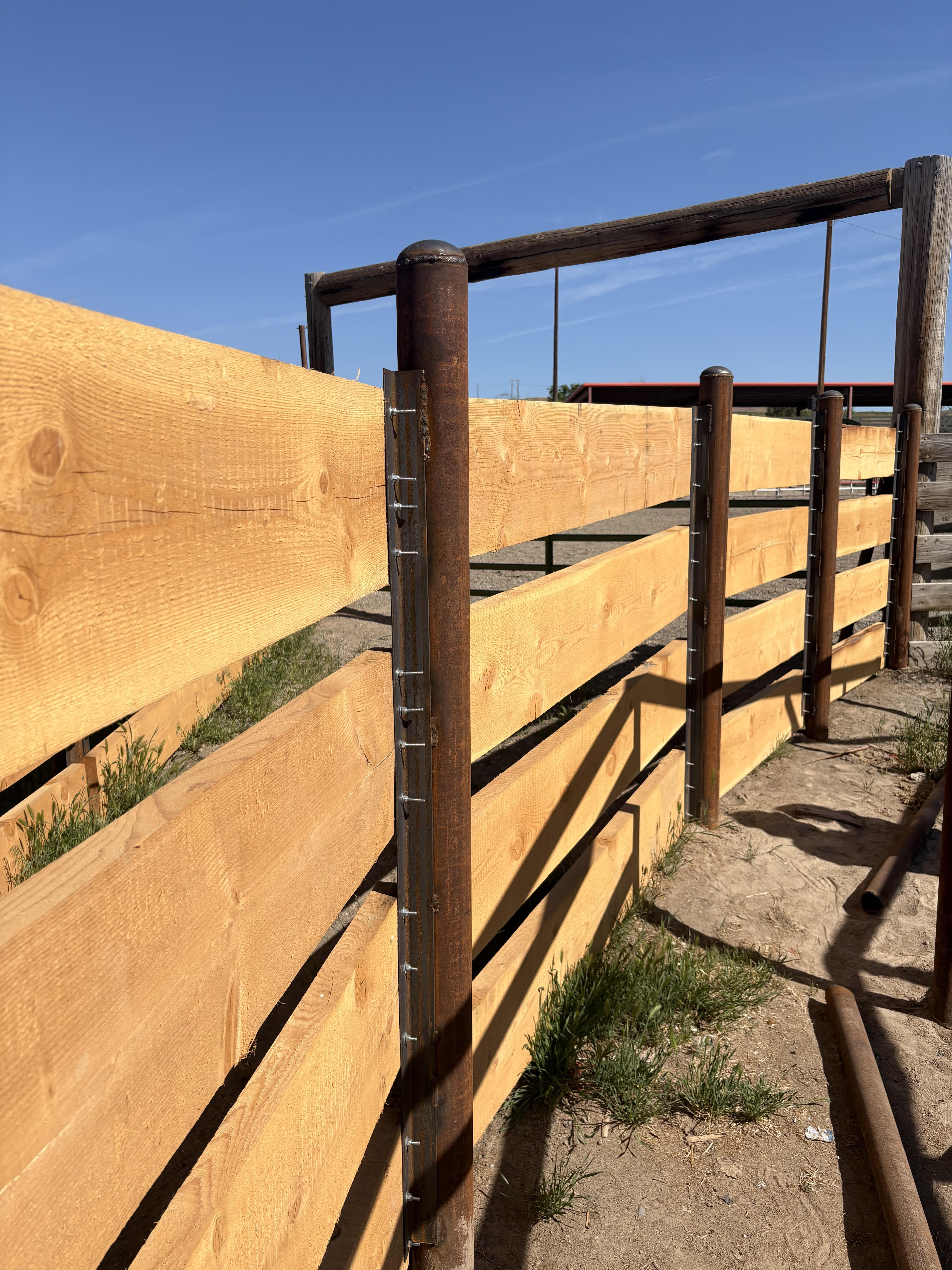 Custom Fence & Metal Posts