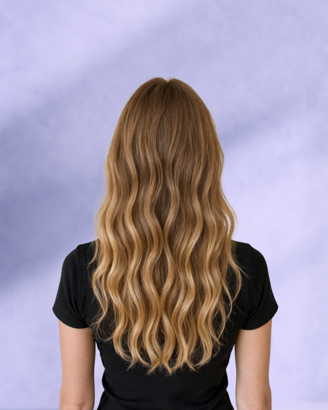 Natürliche, lange Haarverlängerung mit Tape Extensions bei Salon Beleco