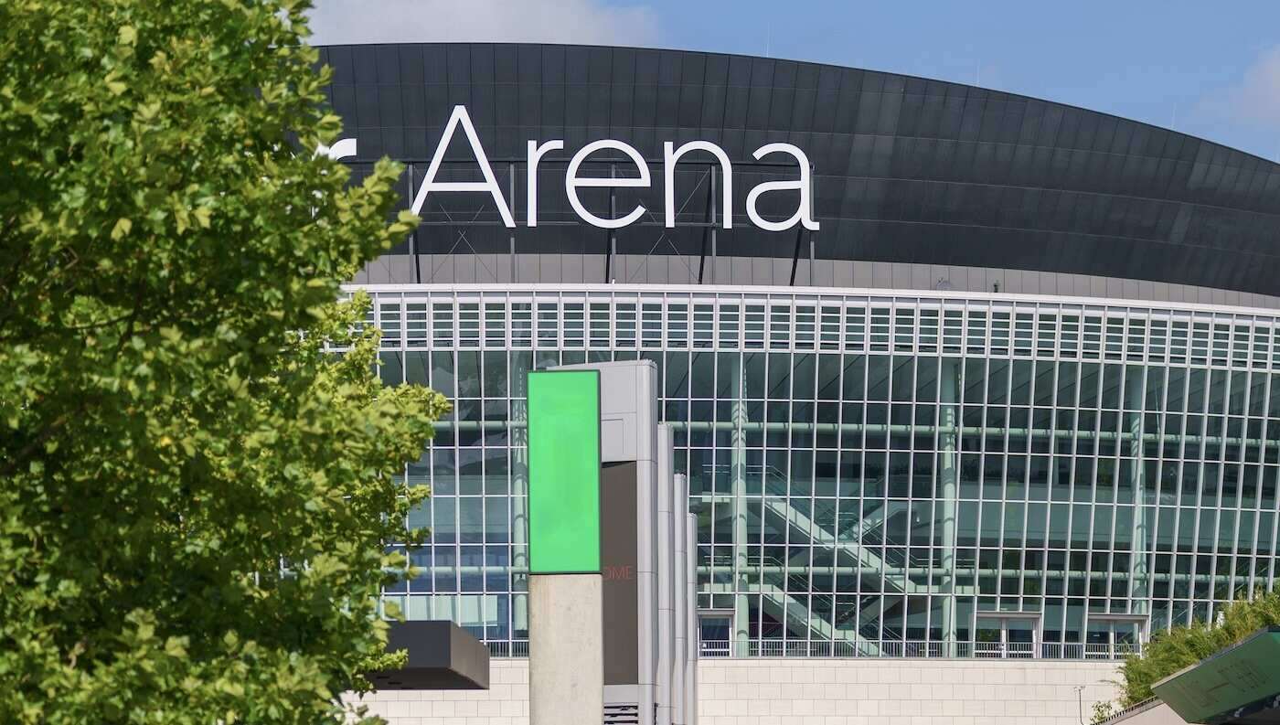 Arena Painting Contractors painting Winnipeg MB