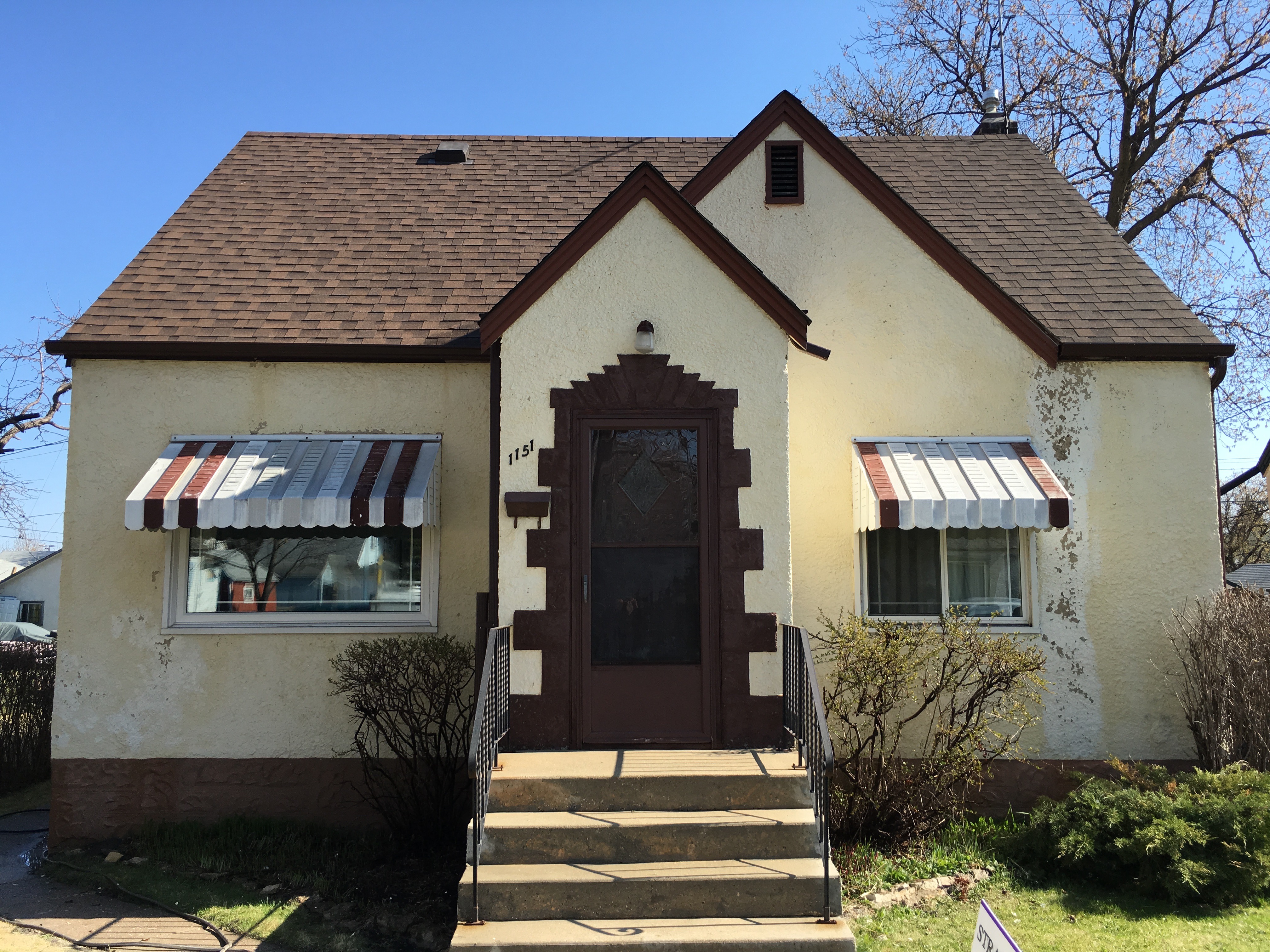 Exterior House Painters exterior painting Winnipeg MB