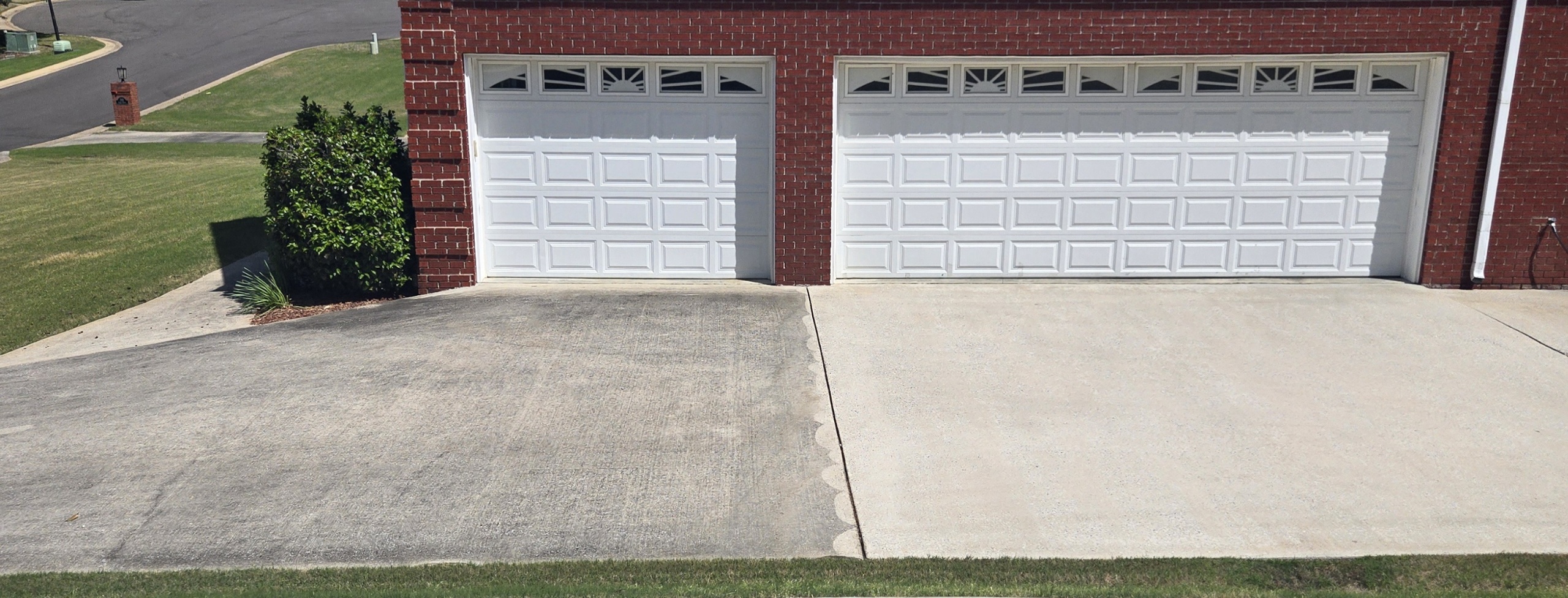 Driveway cleaning before and after