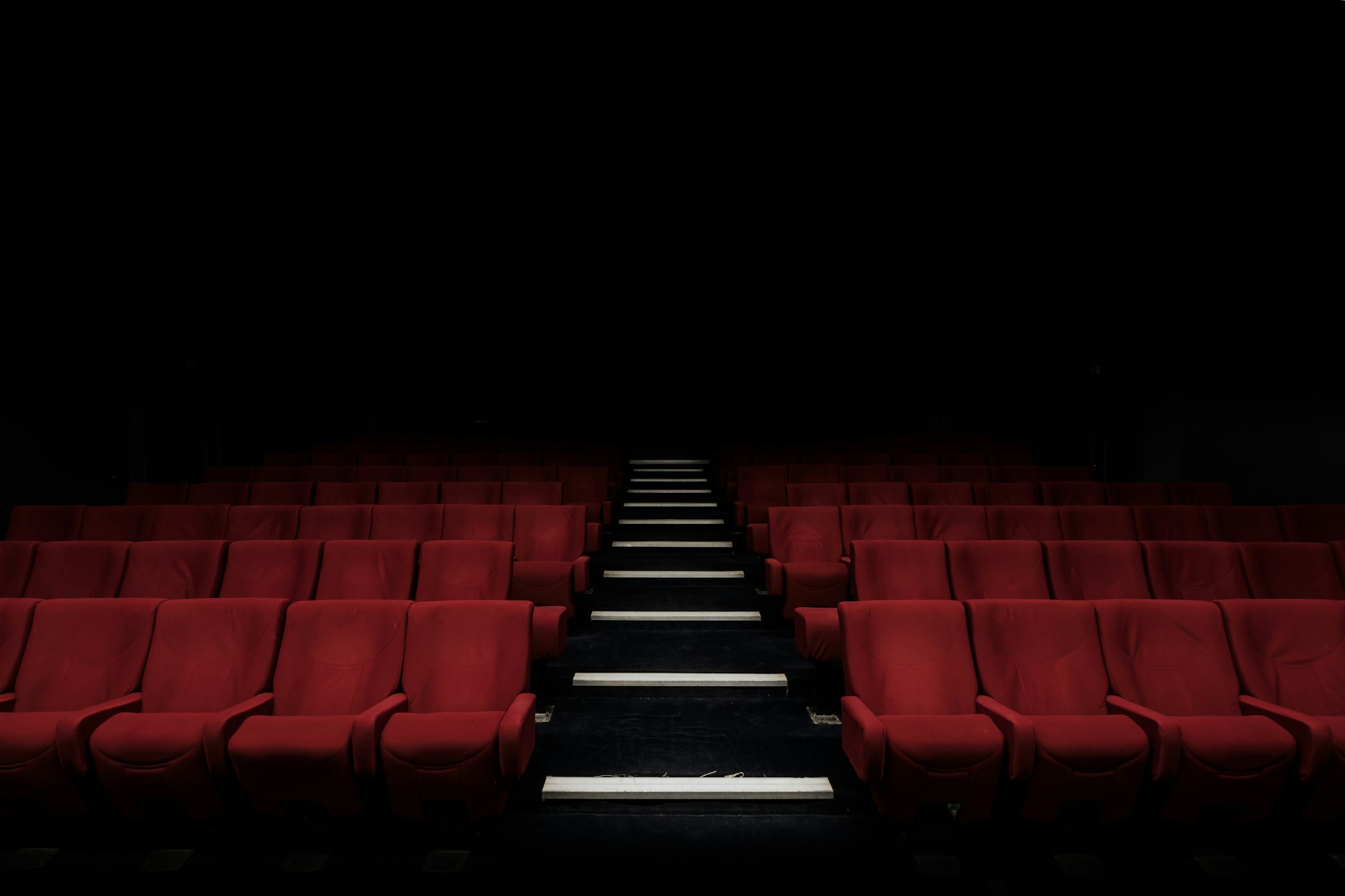 Russo com Filmes, Séries e Músicas