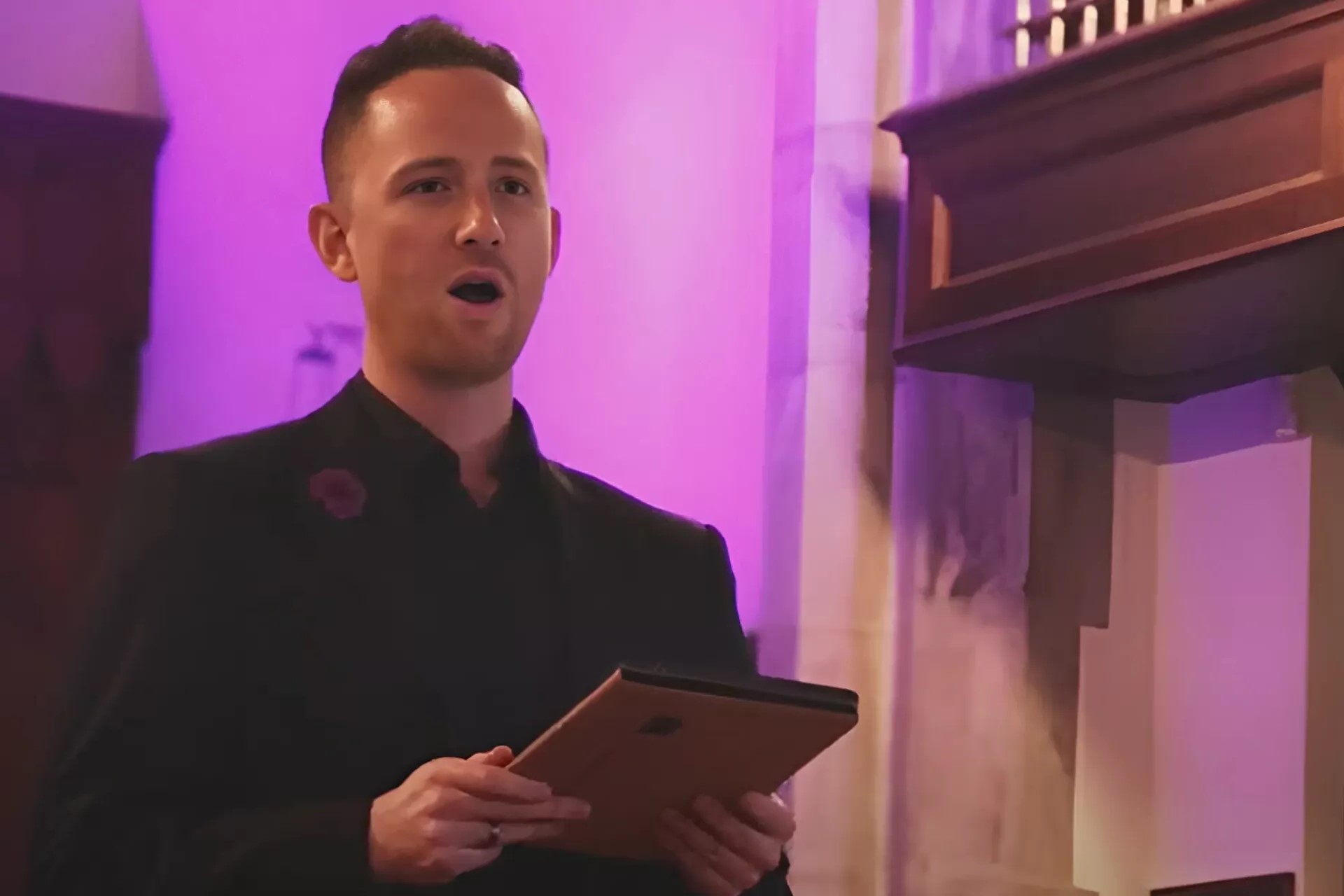 Wesley Saunders performing classical vocal solo