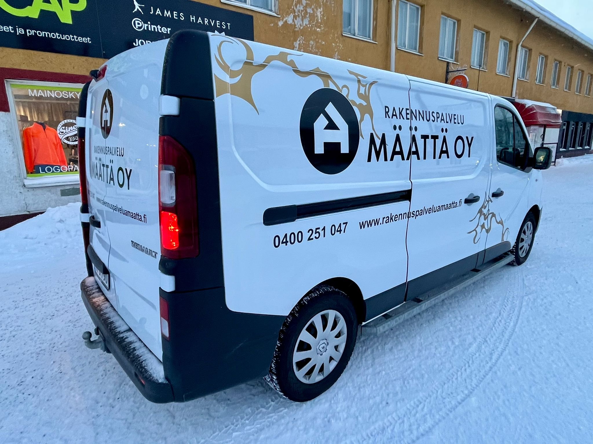 Rakennuspalvelu Määttä - auto