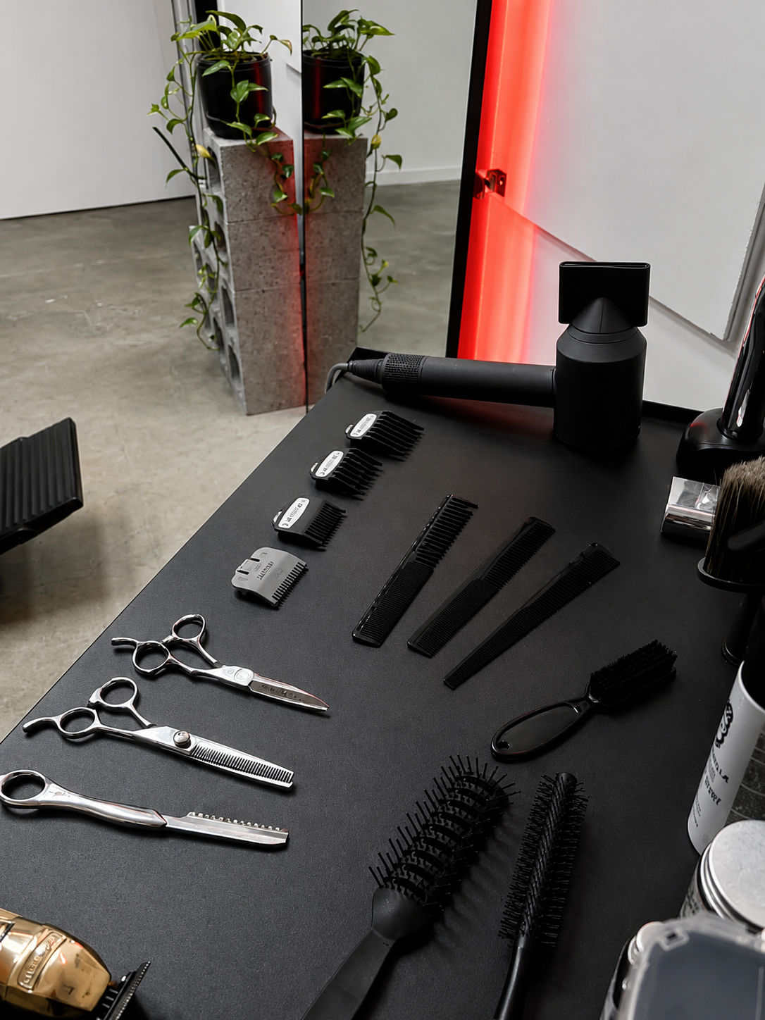 Flows Barber Studio Setup