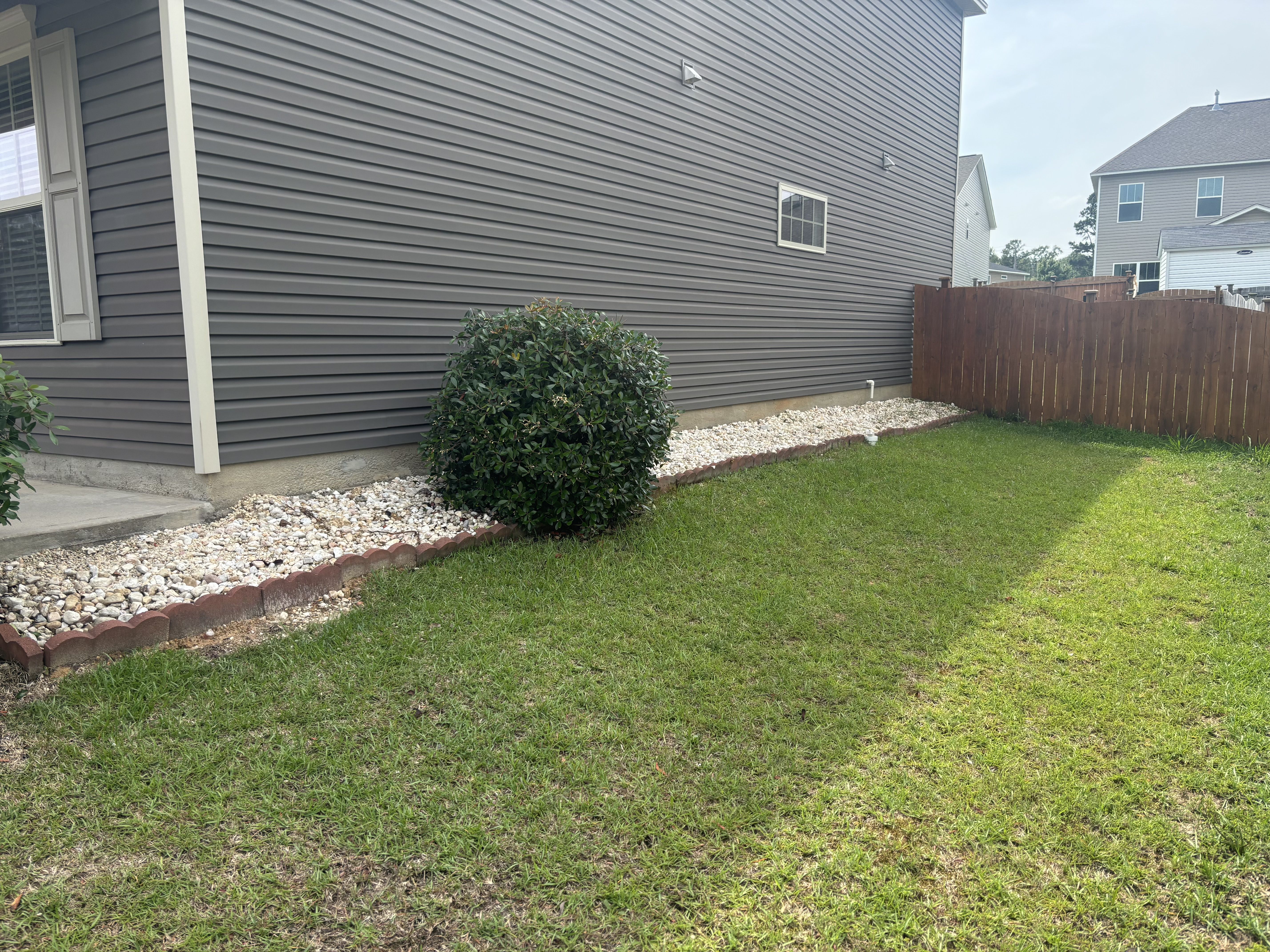 Side Yard Rock Bed