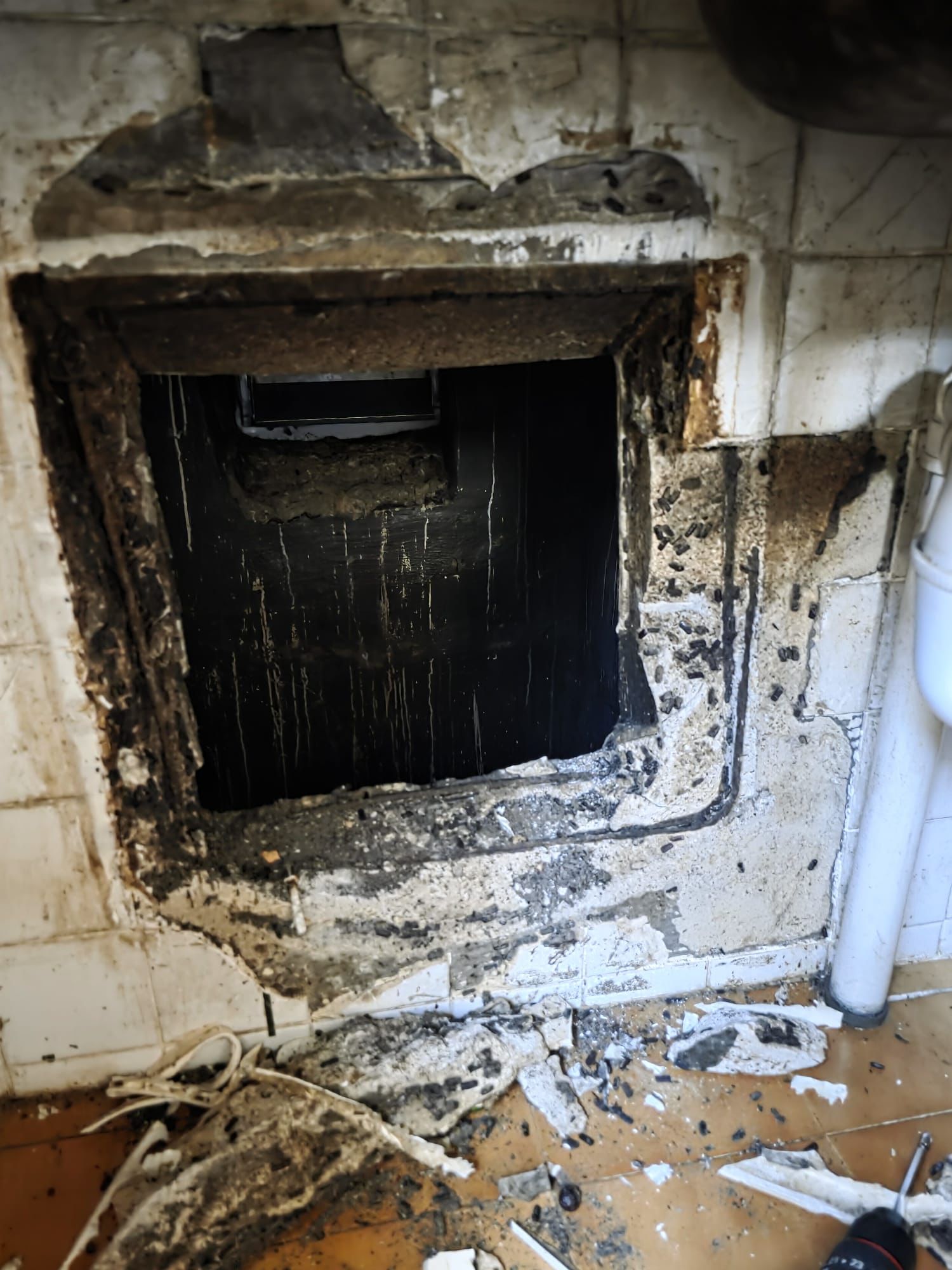 Rubbish chute seal replacement Singapore